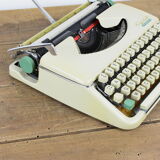 Olympia Splendid 66 Typewriter