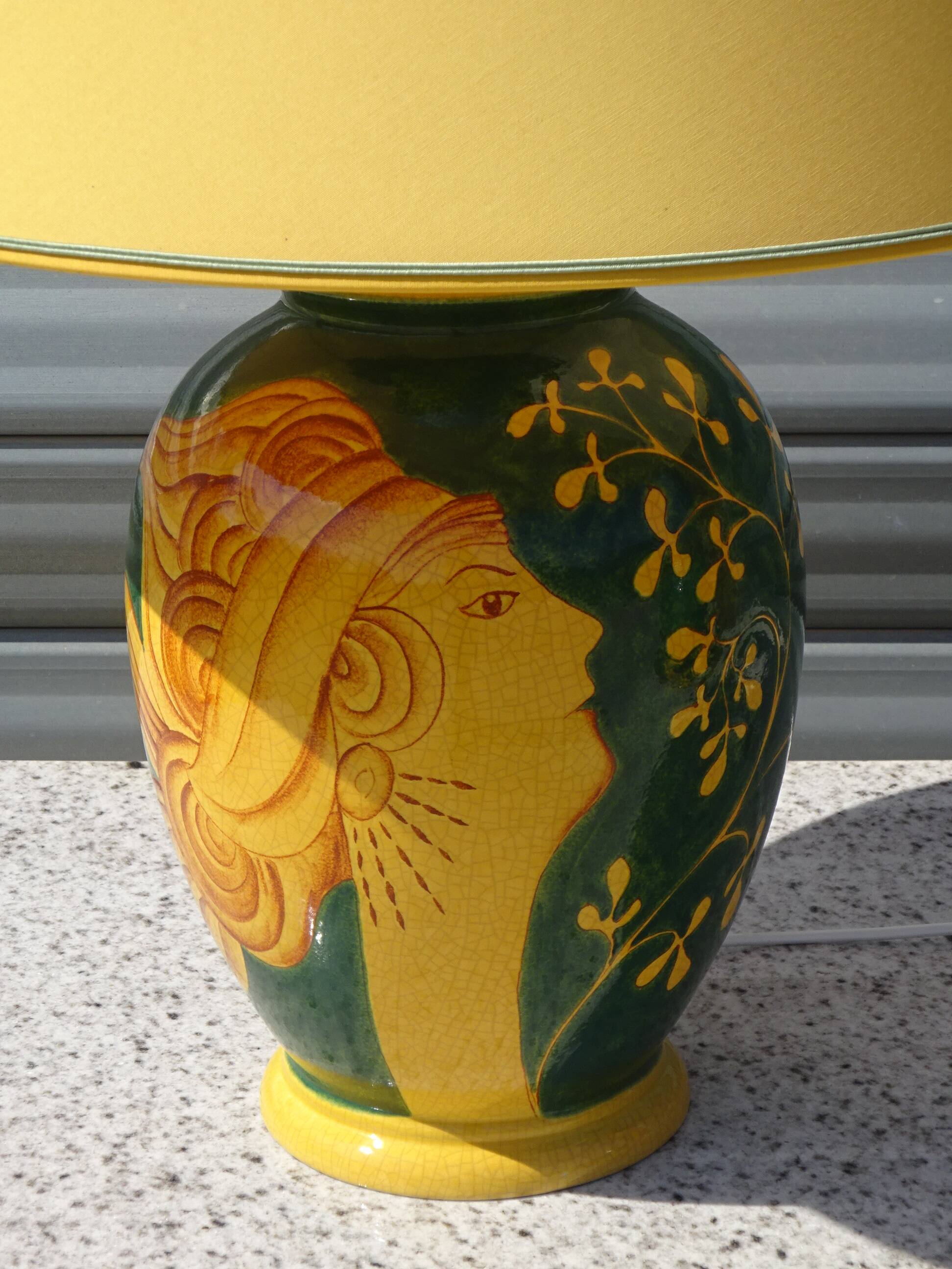 Ceramic lamp, vase and matching plate, Drimmer