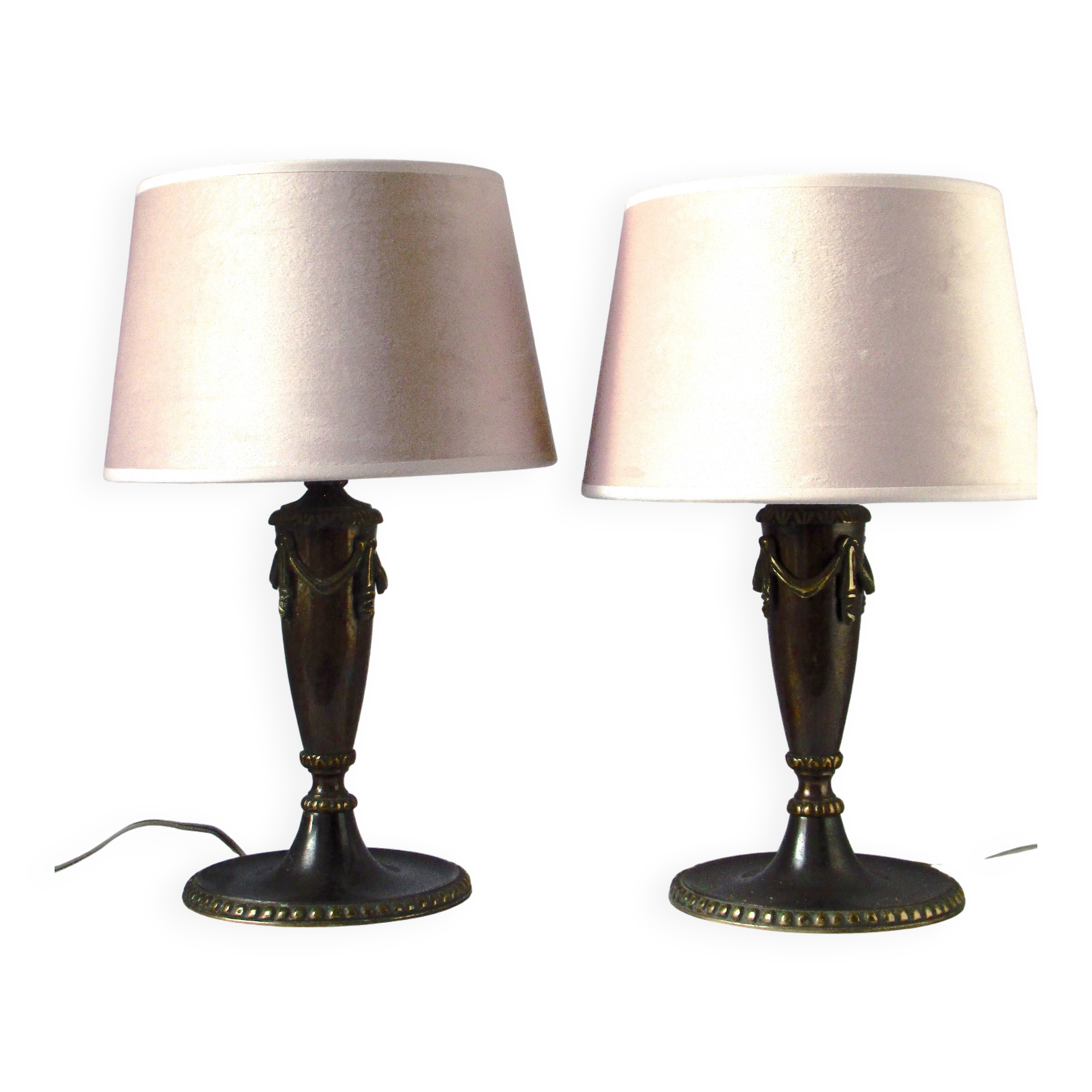 Bedroom lamps