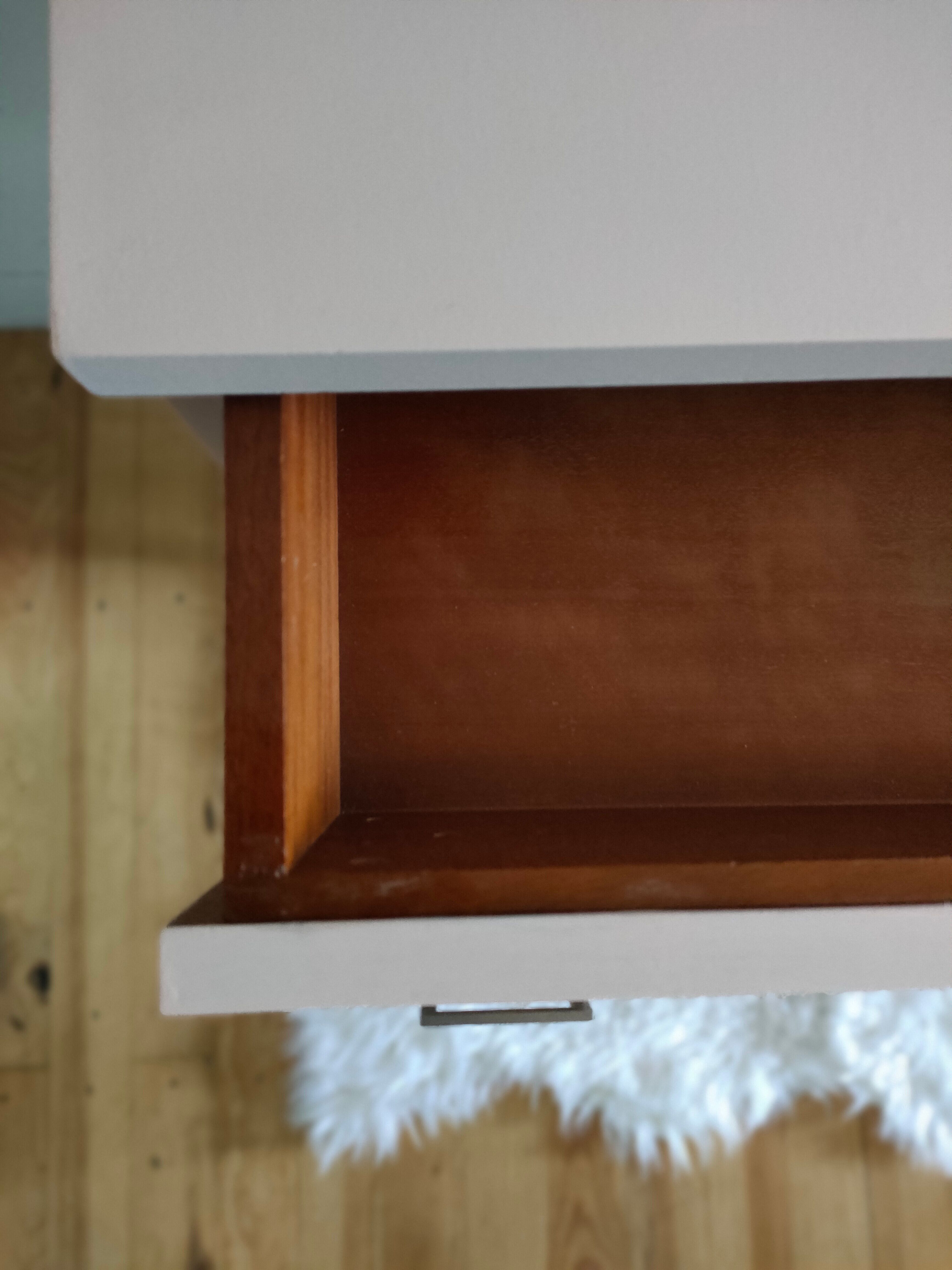 Vintage chest of drawers