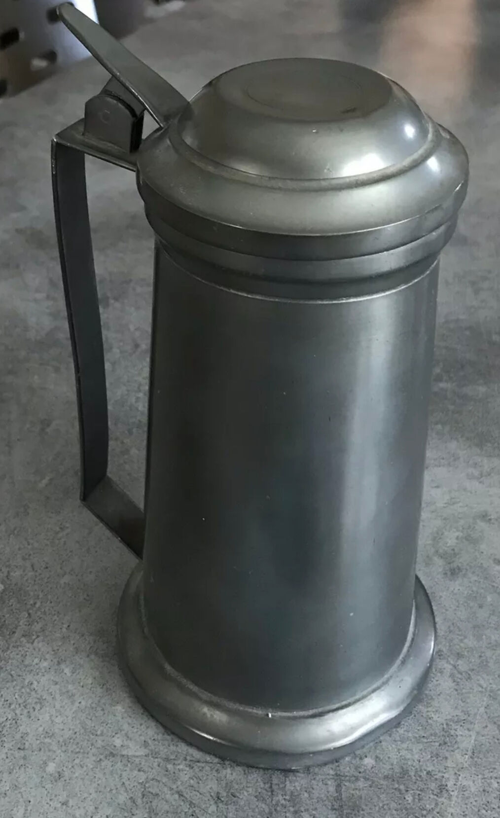 Old boc or chope to drink in pure etain 19 cm