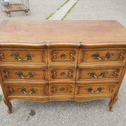 Commode arbalète de style Louis XV 3 tiroirs en noyer