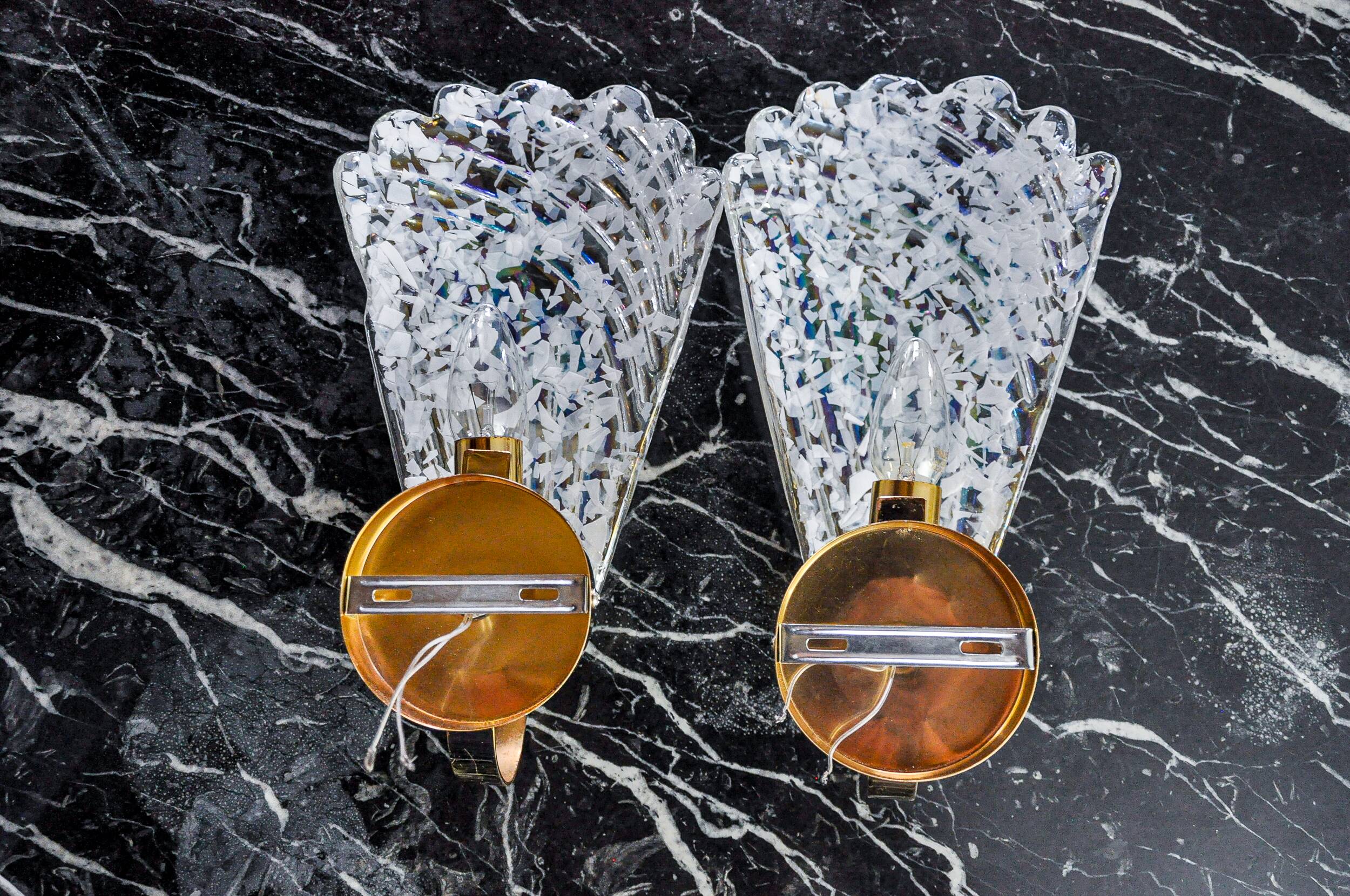 Pair of frosted leaf wall lights, Murano glass, Italy, 1970