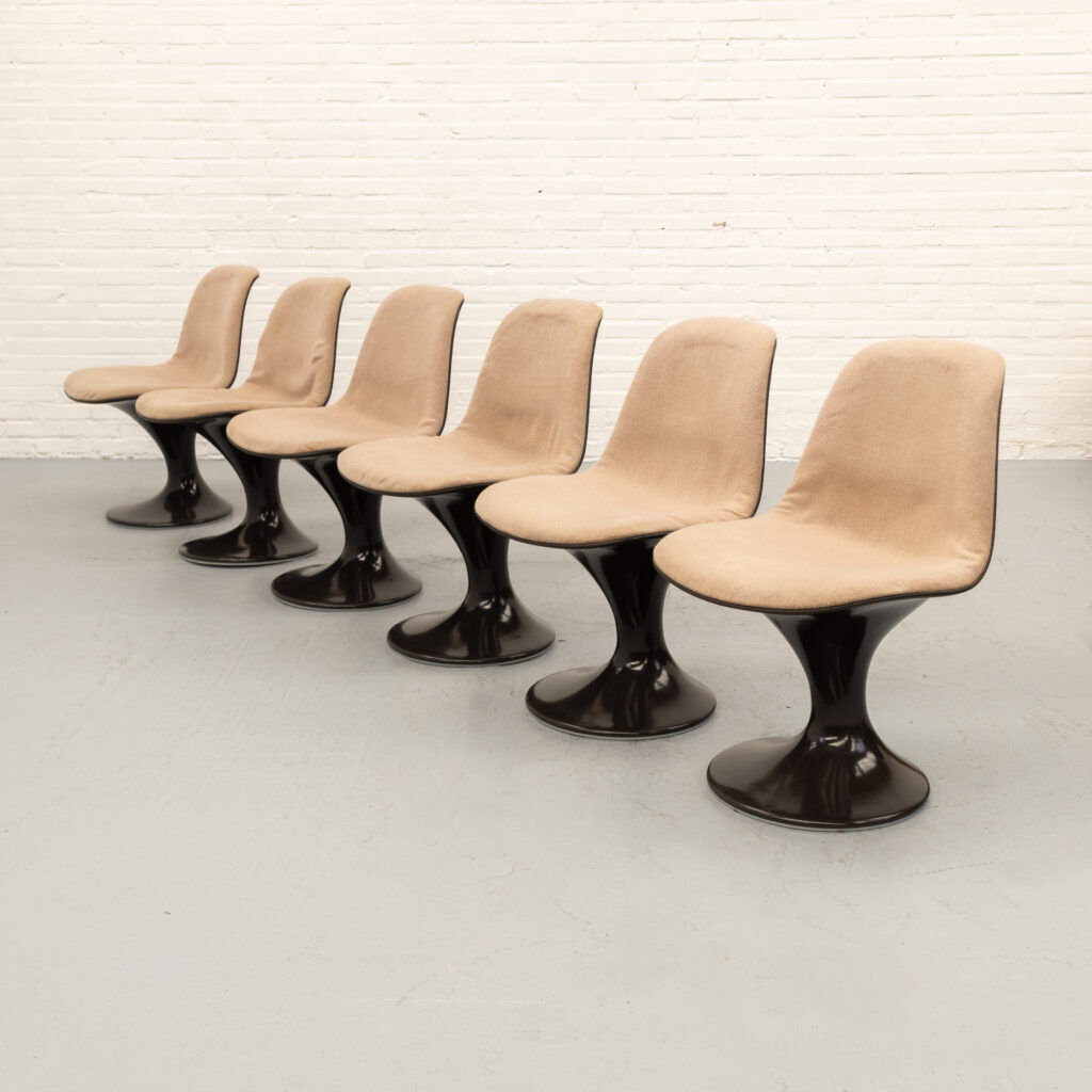 Ensemble de salle à manger Orbit Herman Miller des années 1970