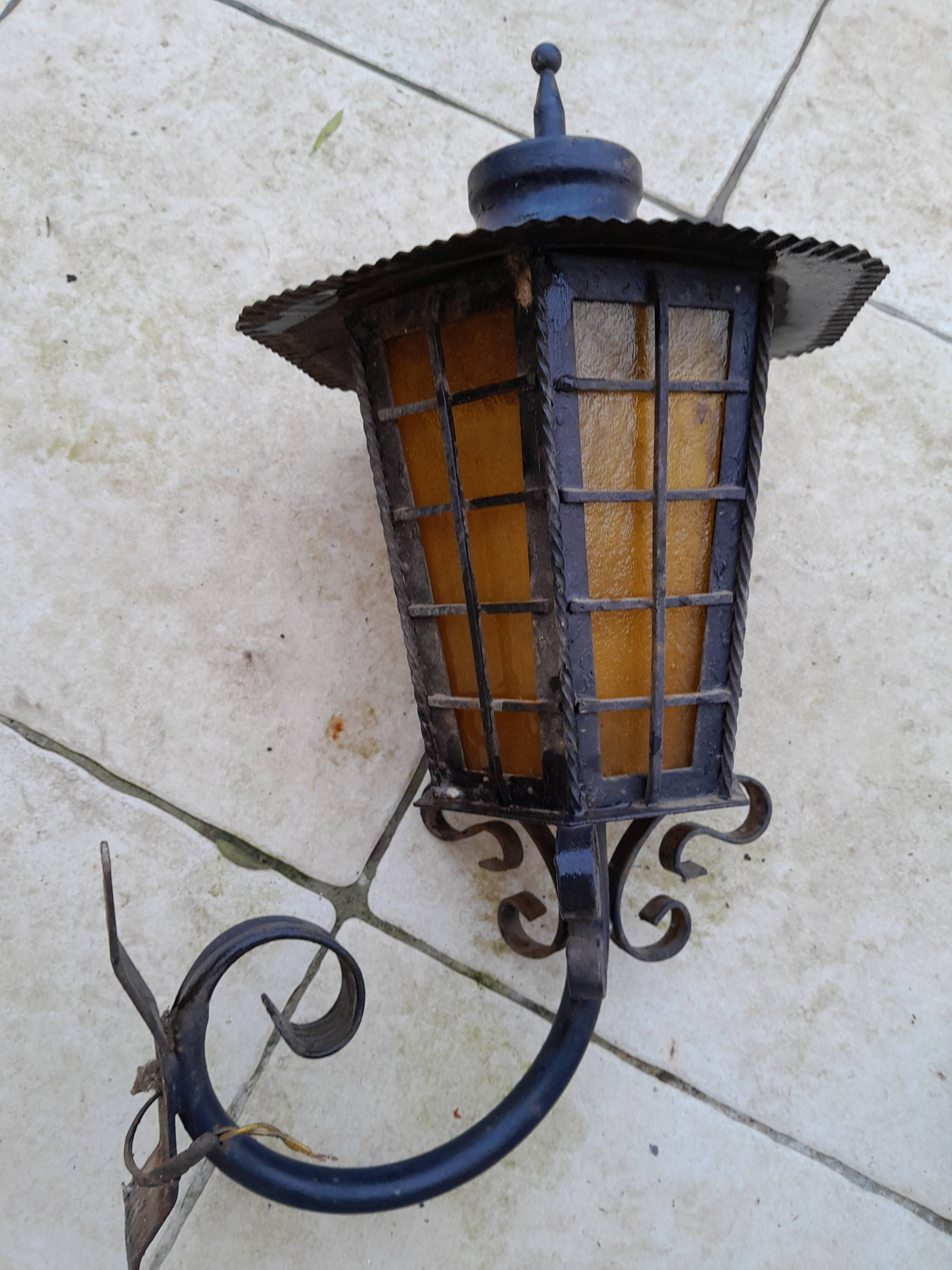 Ancienne lanterne potence extérieur fer forger