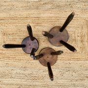 Suite de 3 tabourets tripode dépareillés