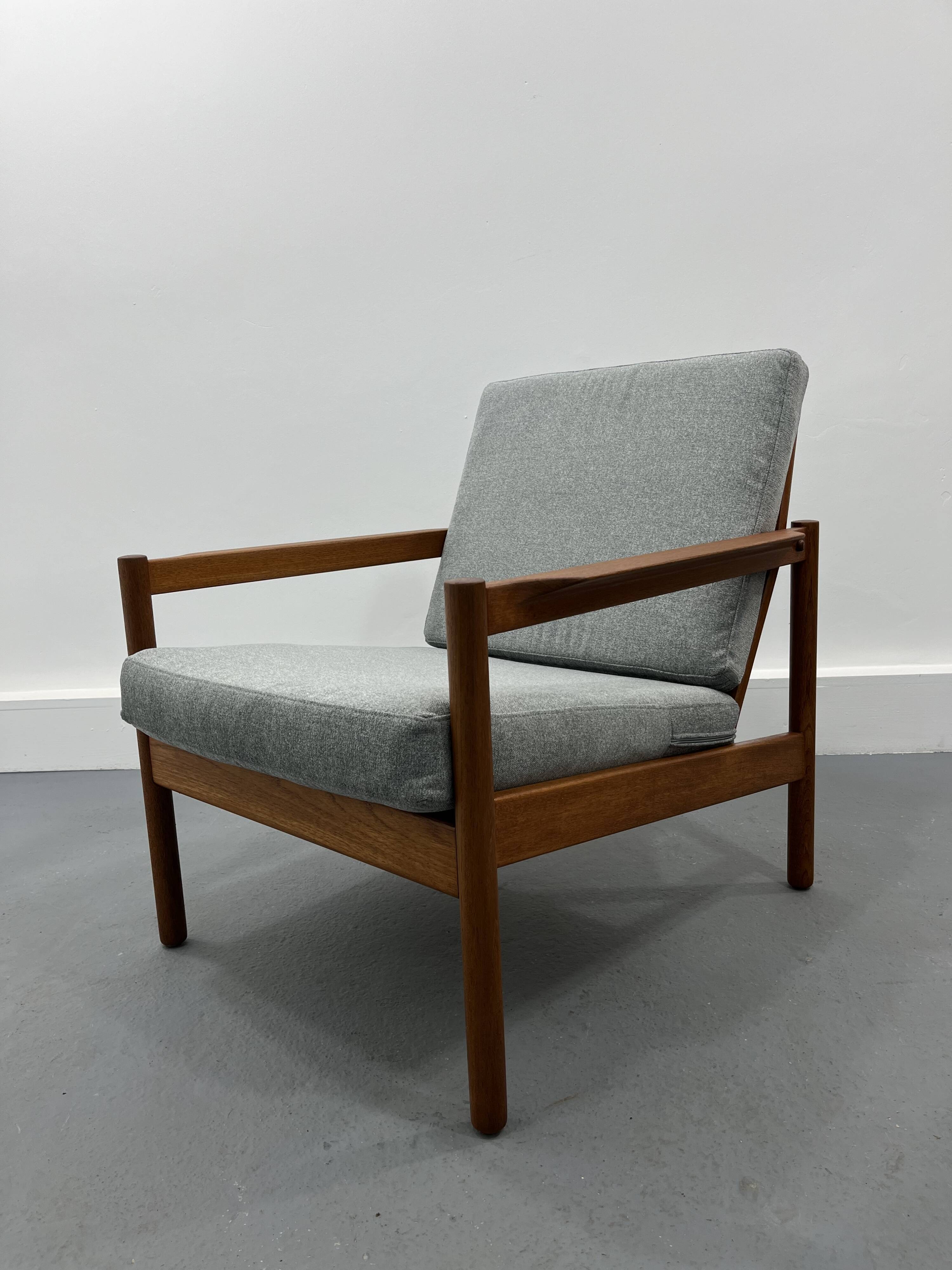 Fauteuil par Ib Kofod-Larsen pour Magnus Olesen, 1956s