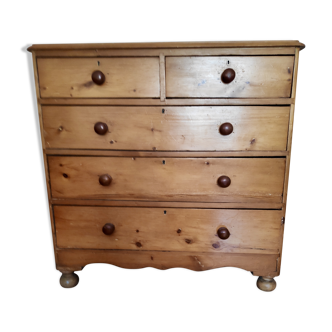 English pine chest of drawers