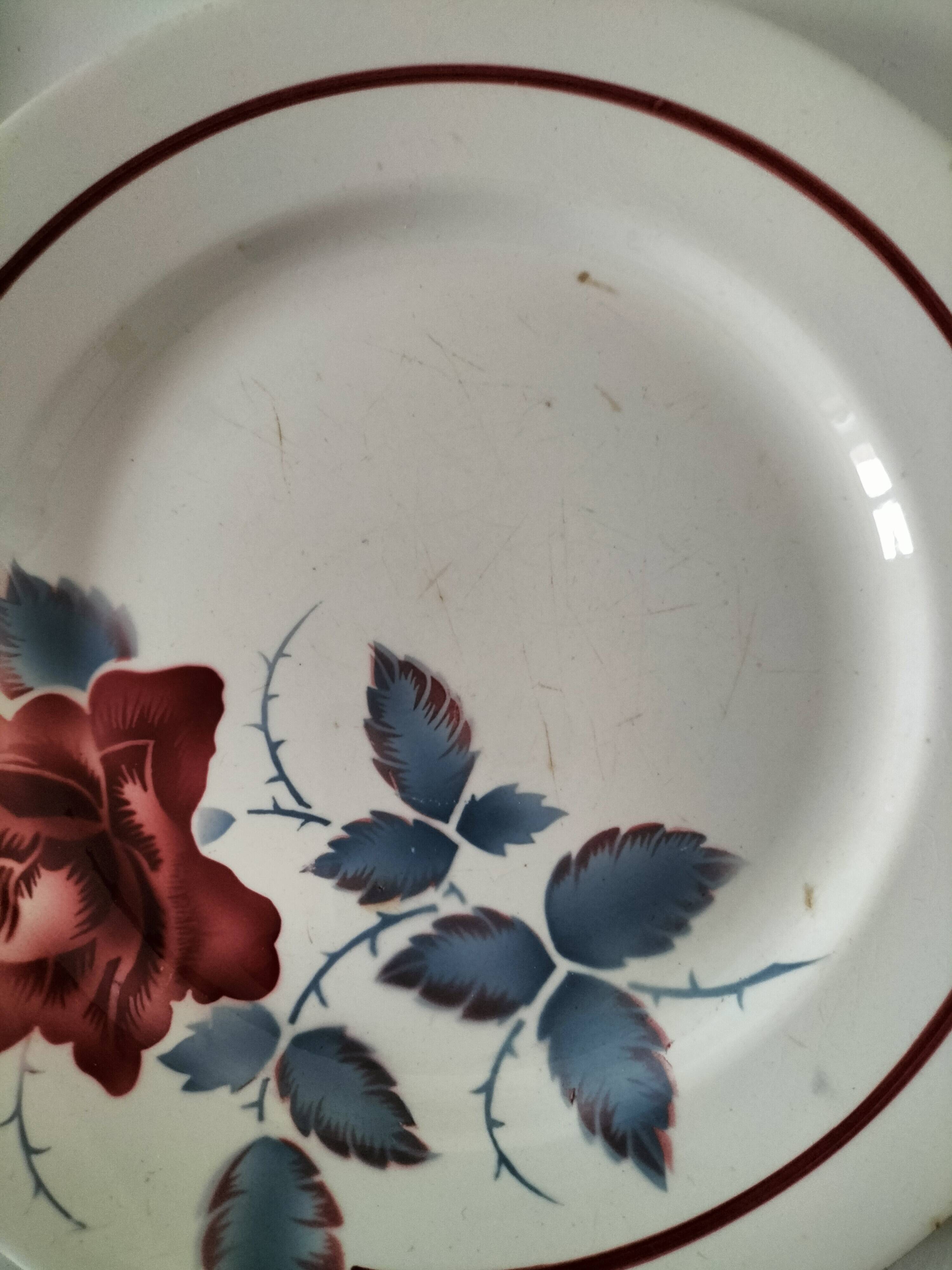 6 Digoin Sarreguemines Sobral plates in raspberry and grey-blue.
