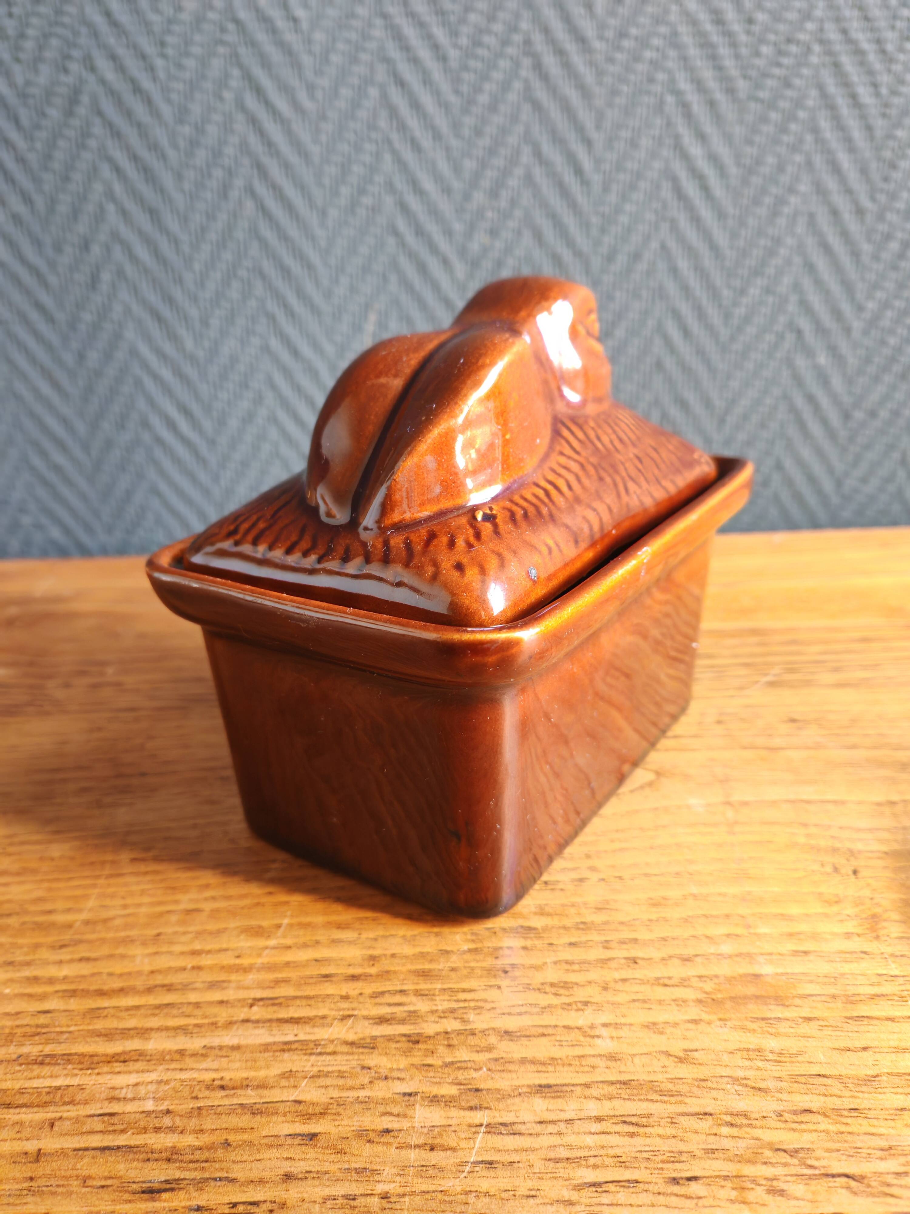 Vintage Rabbit Terrine in Glazed Ceramic - Brown Barbotine