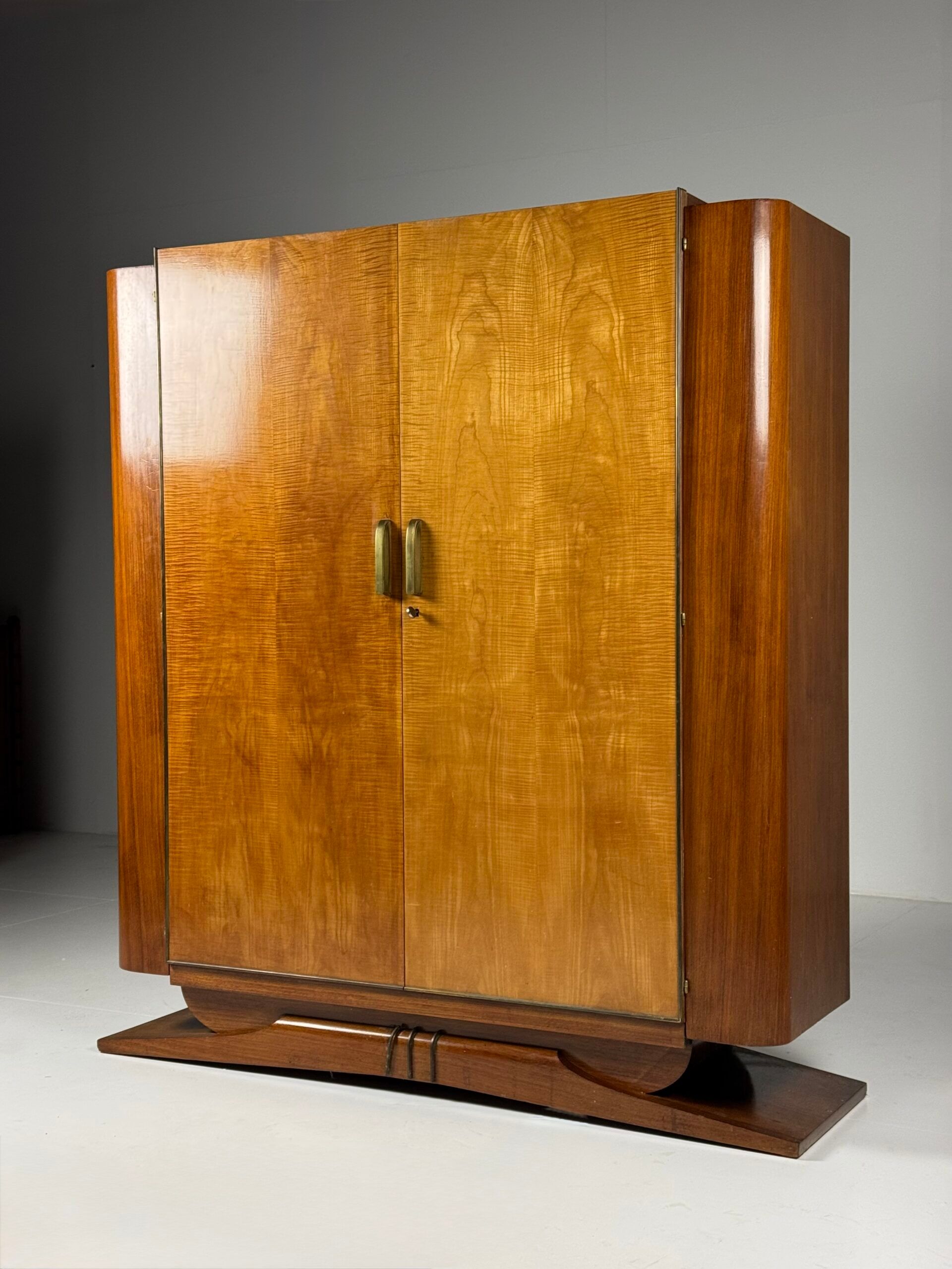 Cabinet art déco 1930
