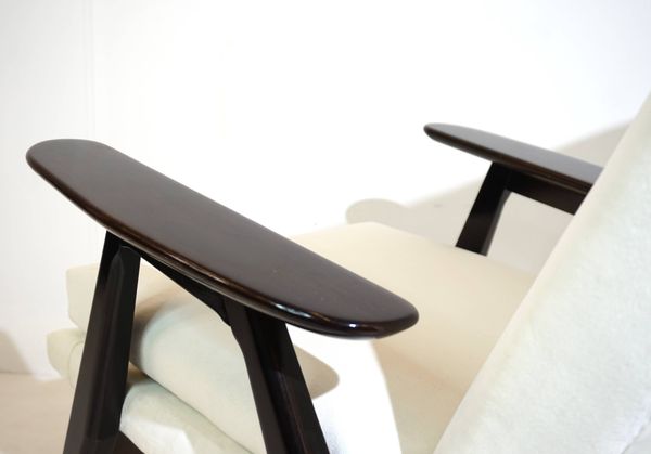 Fauteuil Steiner SK640 de Pierre Guariche