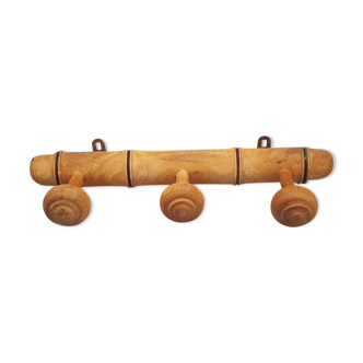 Porte-manteaux en bois imitation style bambou