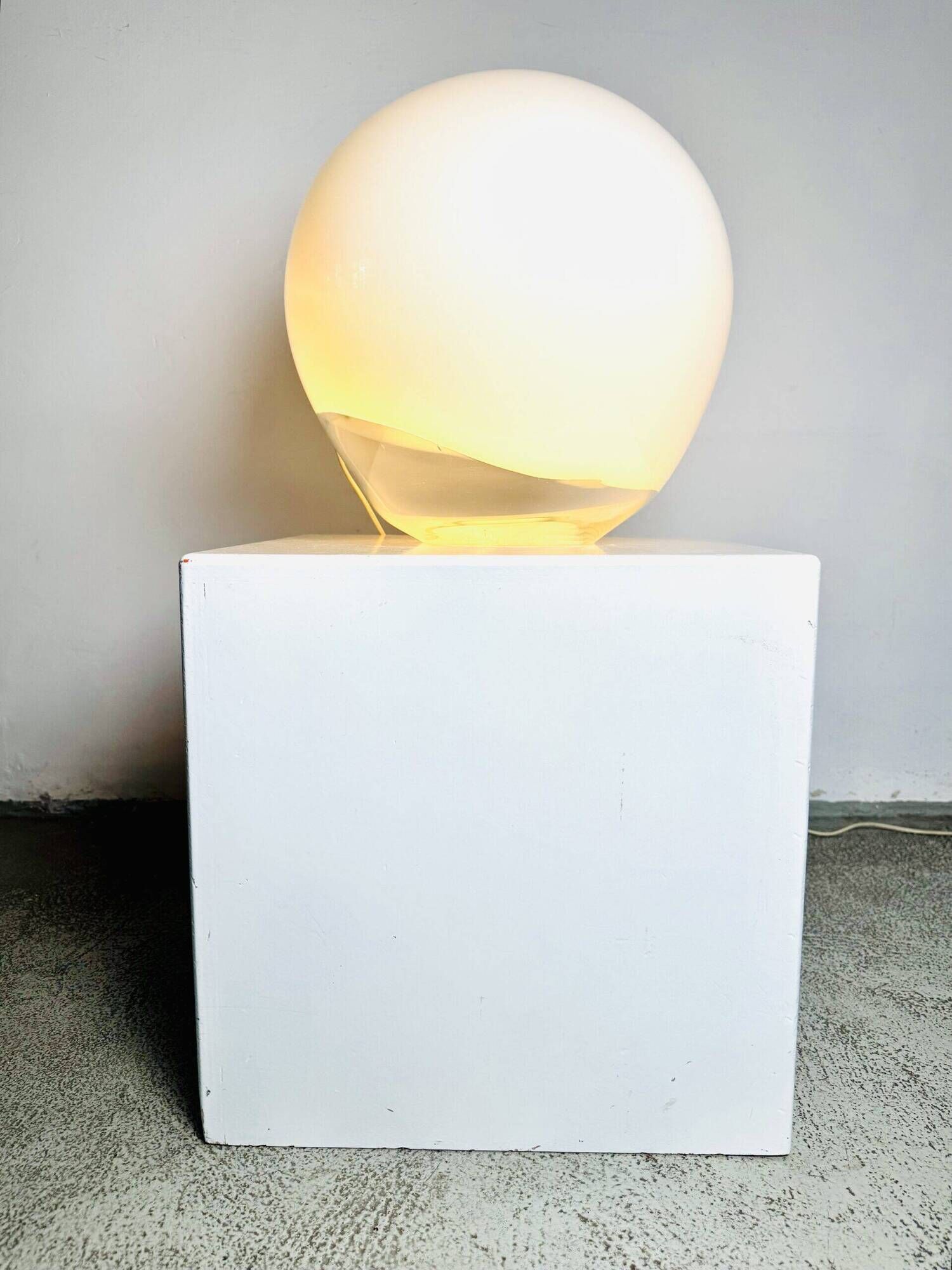 Large 'Nessa' Murano Glass Sphere Lamp In Opal White By Gino Vistosi For Vistosi, Italy 1970S