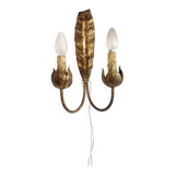 Aplique de pared de hierro forjado y pan de oro. Spain, 1970s.