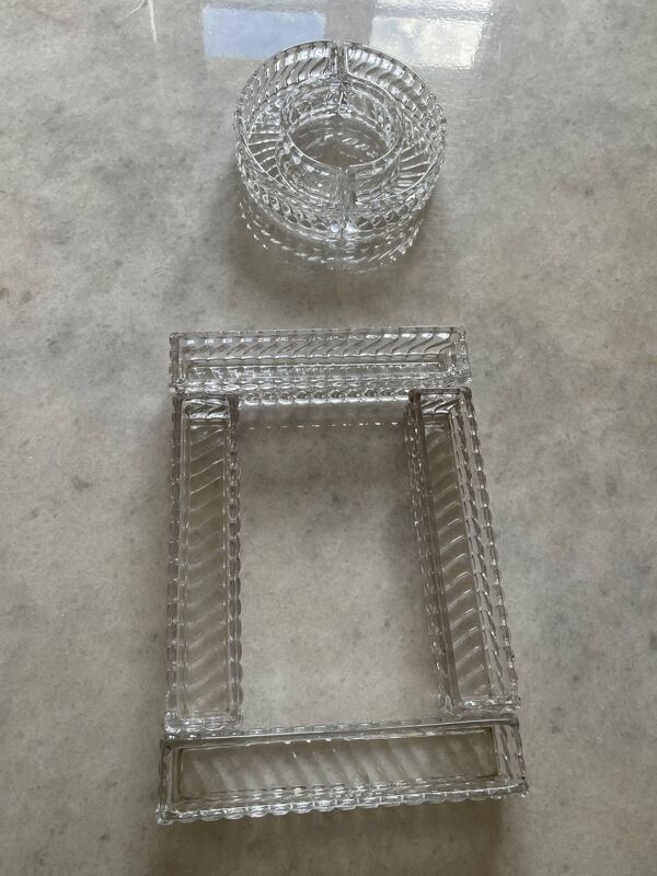 Baccarat chemin ou centre de table.