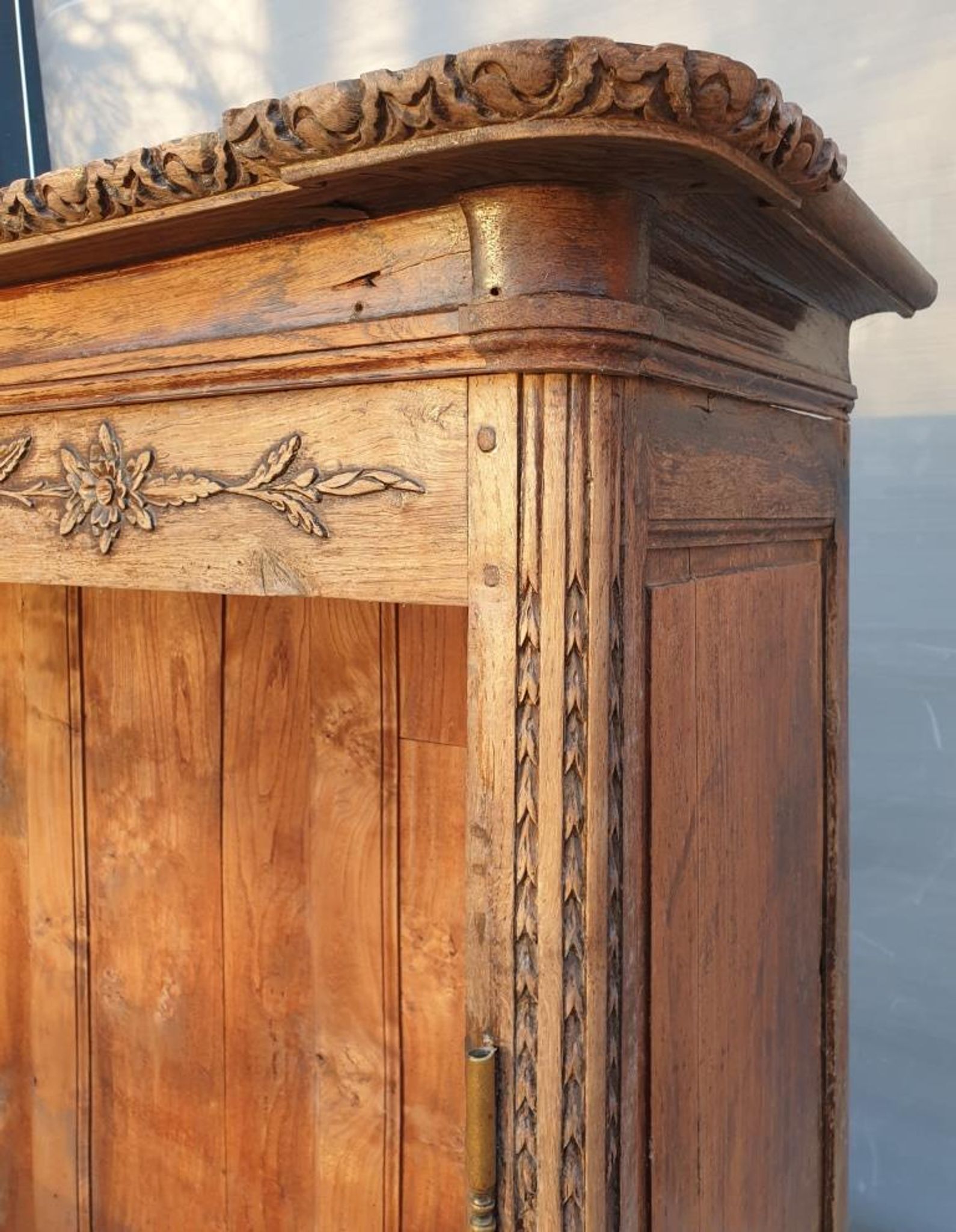 Buffet 2 corps normand Louis XV pièce du  XVIIIe