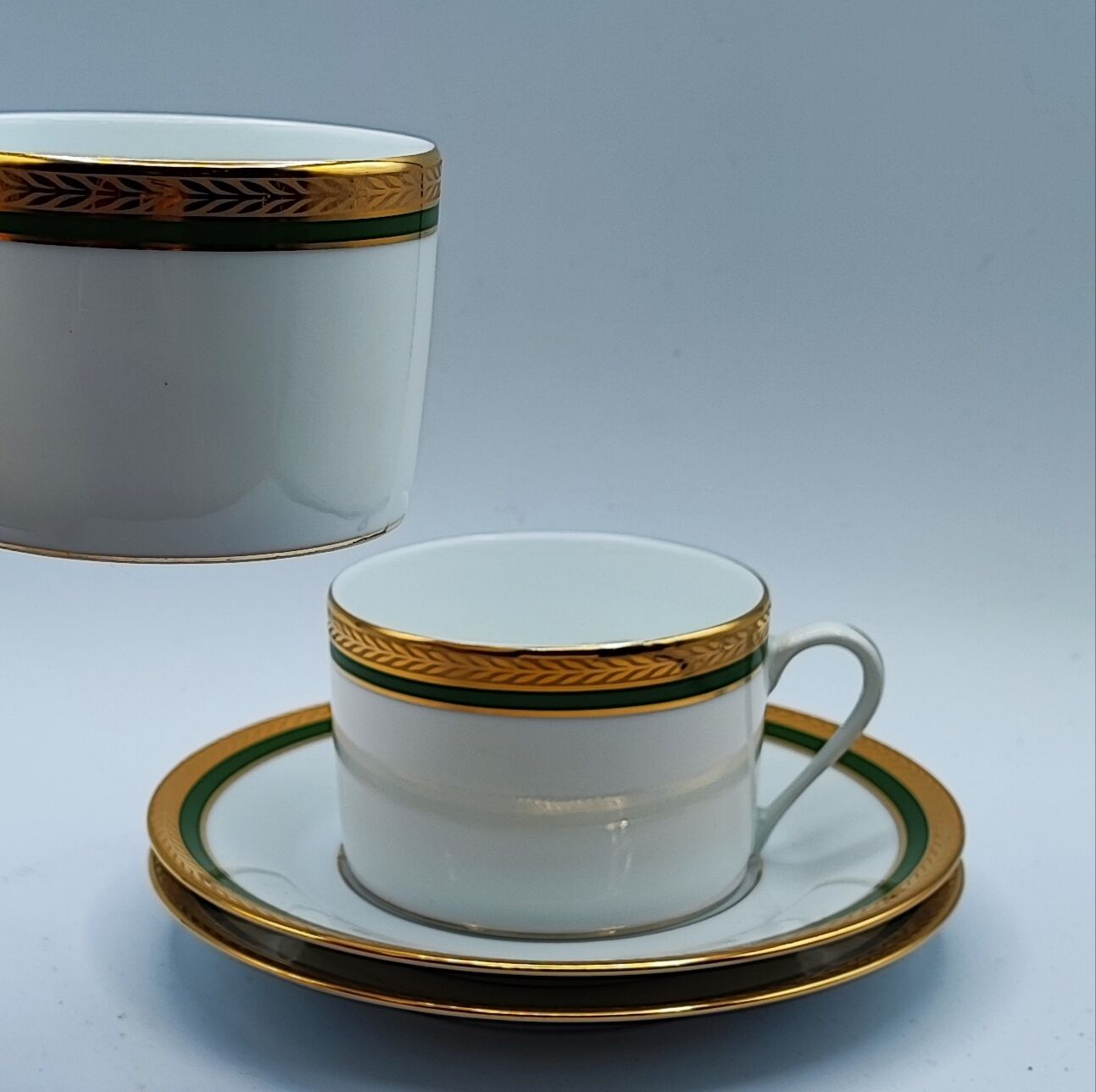 Duo cups Limoges bordered green gilded with fine gold