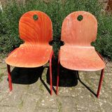 Round back maternal chair
