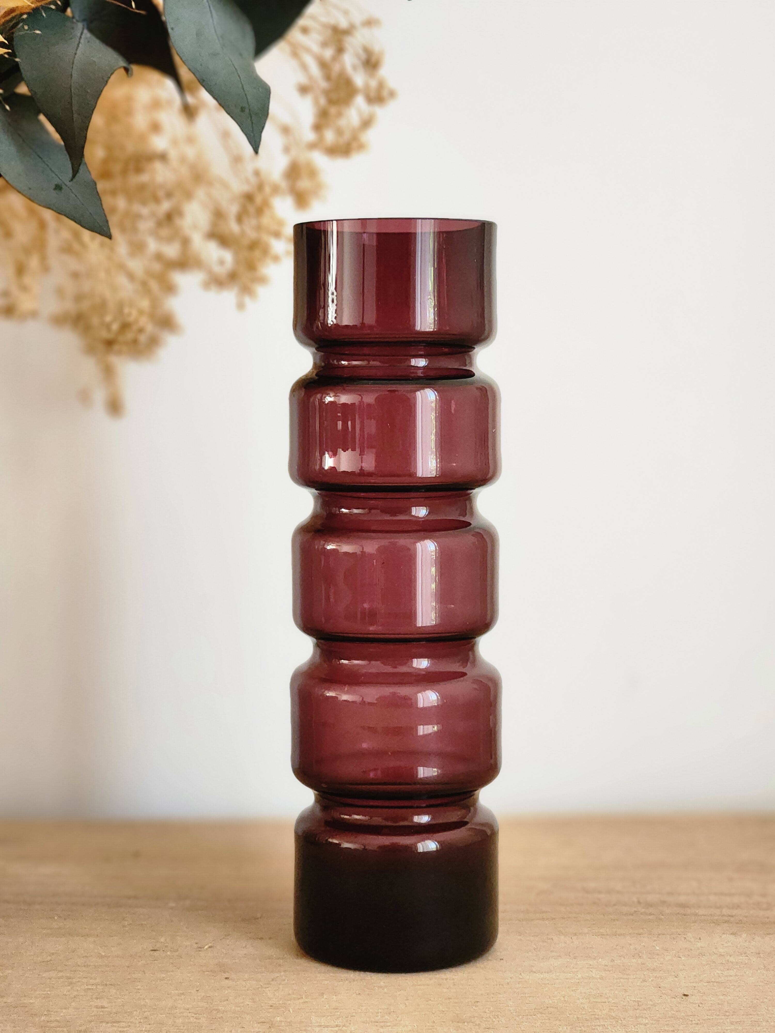 vase cylindrique en verre teinté design scandinave