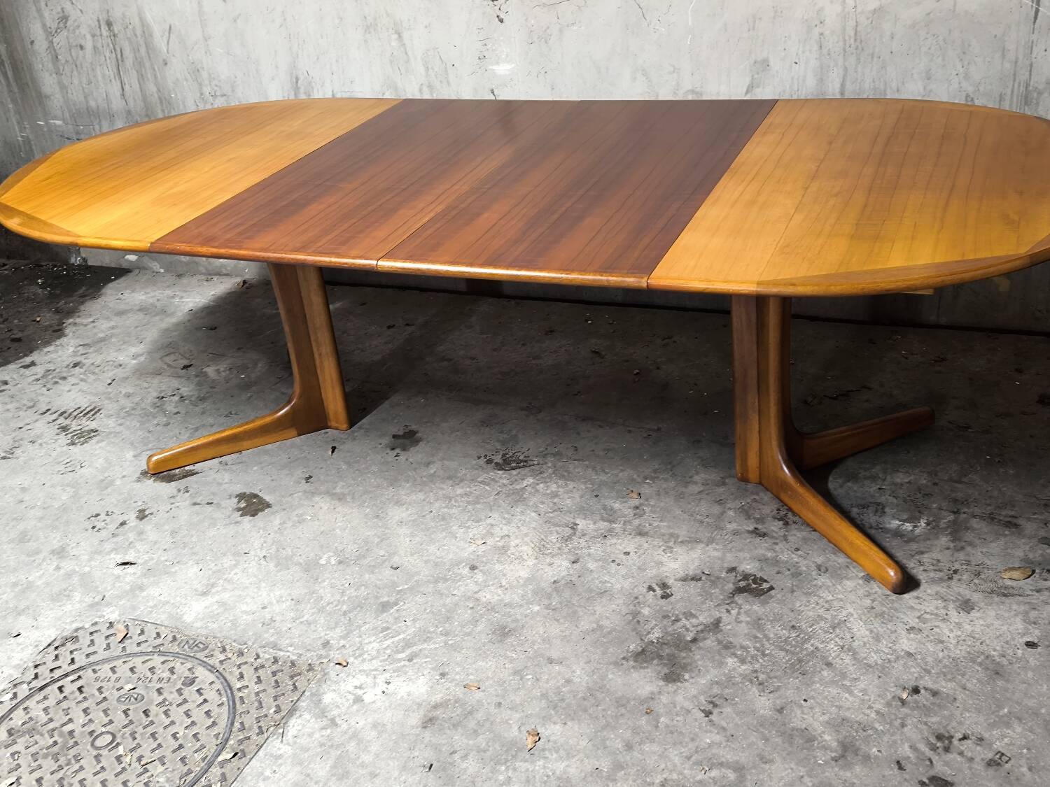 Table scandinave vintage années 60