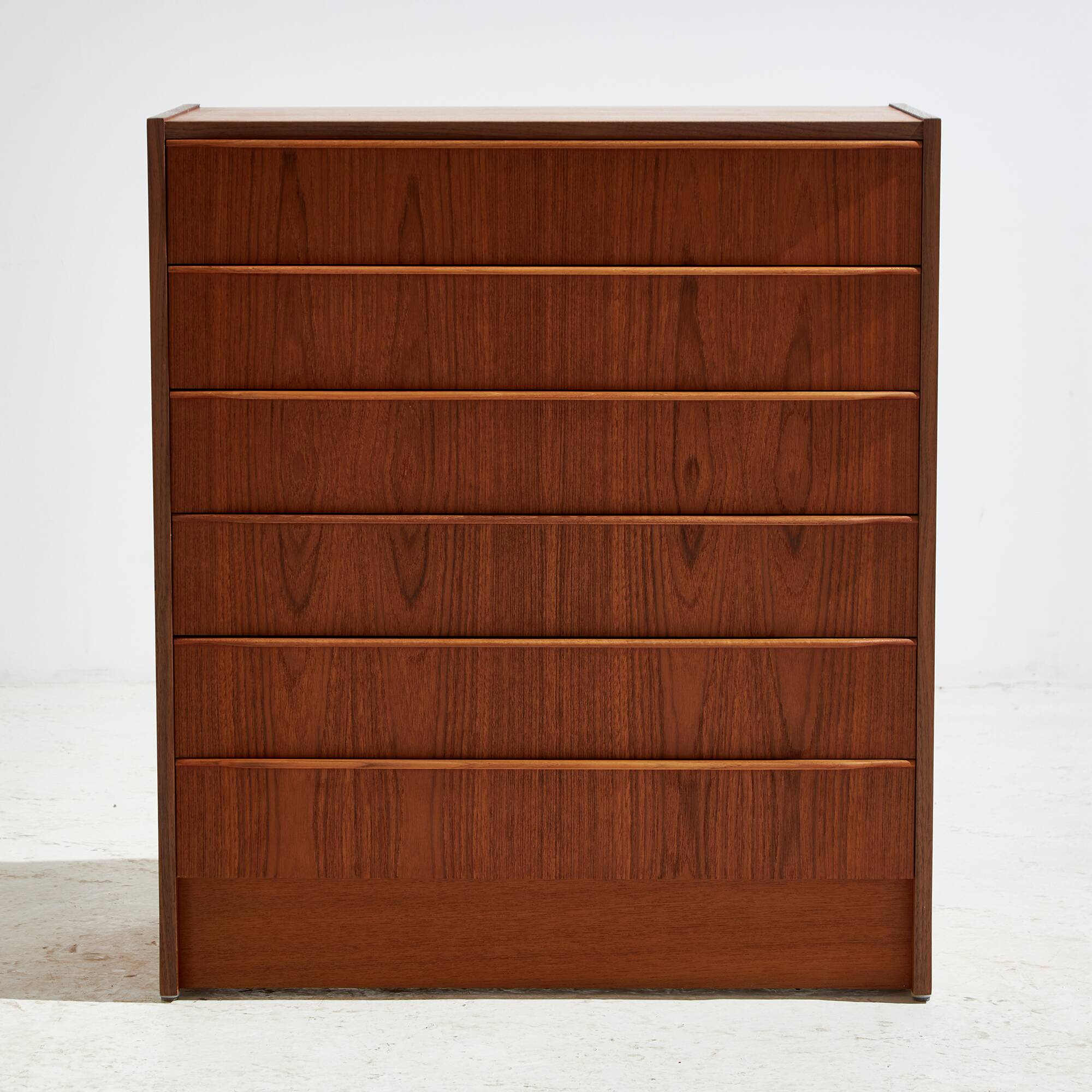Commode danoise restaurée en teck, années 1970 (MK10387)