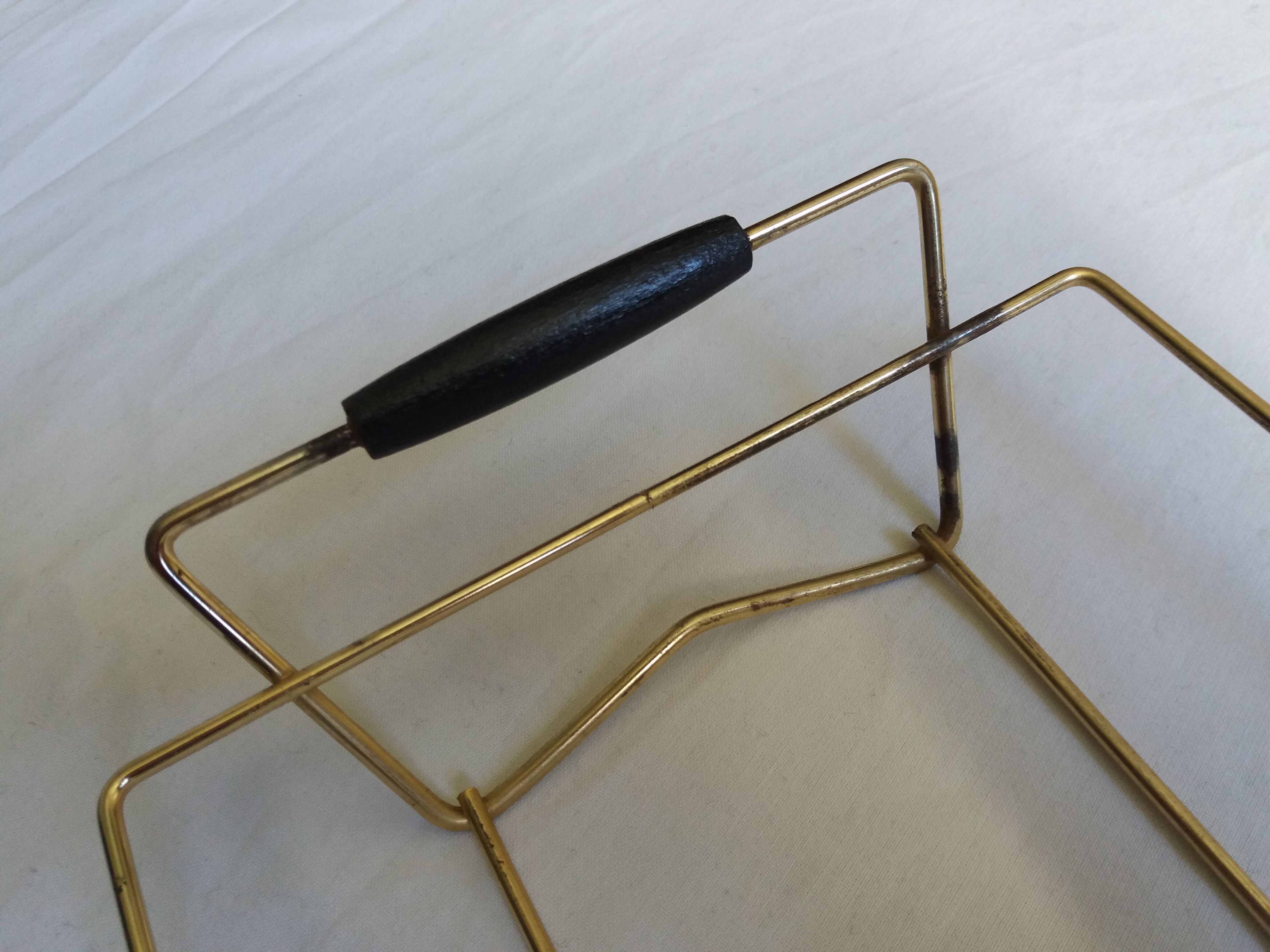 Aperitif serving tray with 3 glass ramekins