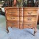 Commode 3 tiroirs arbalette Louis XV en noyer de 1960