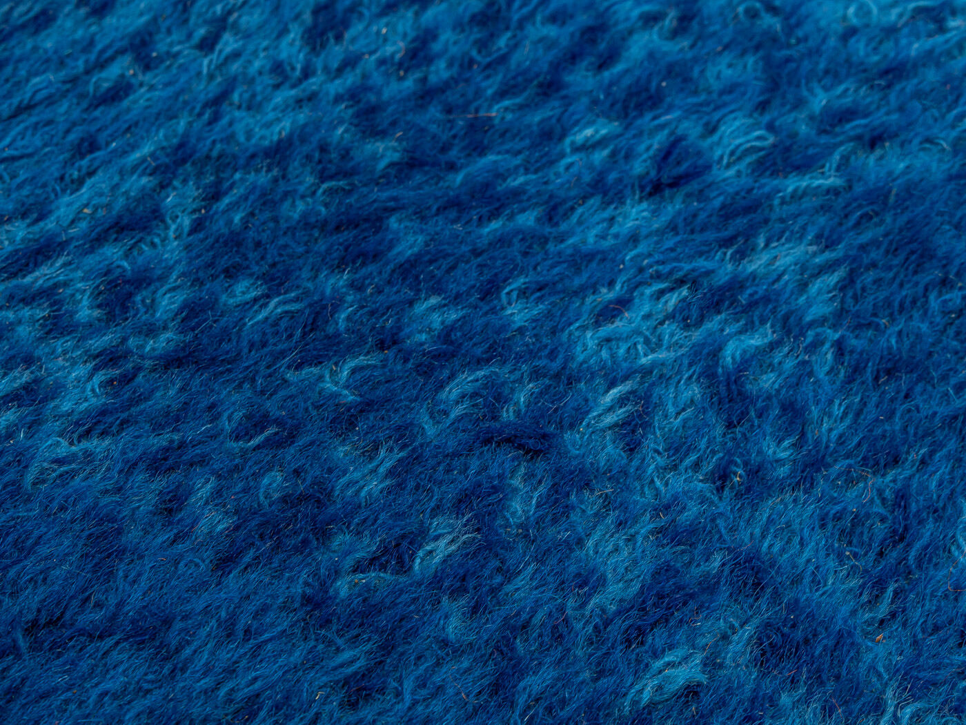 TAPIS DES ANNÉES 1970, 252 X 350