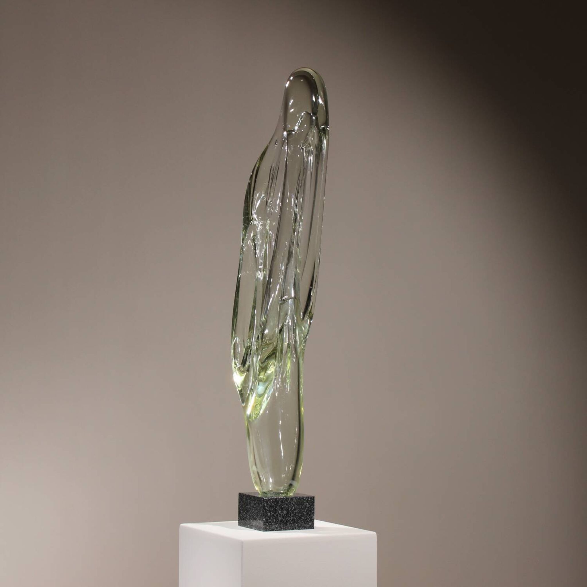 Monumental Glass Sculpture ‚Caviersecha‘ | Eastern Europe 1987