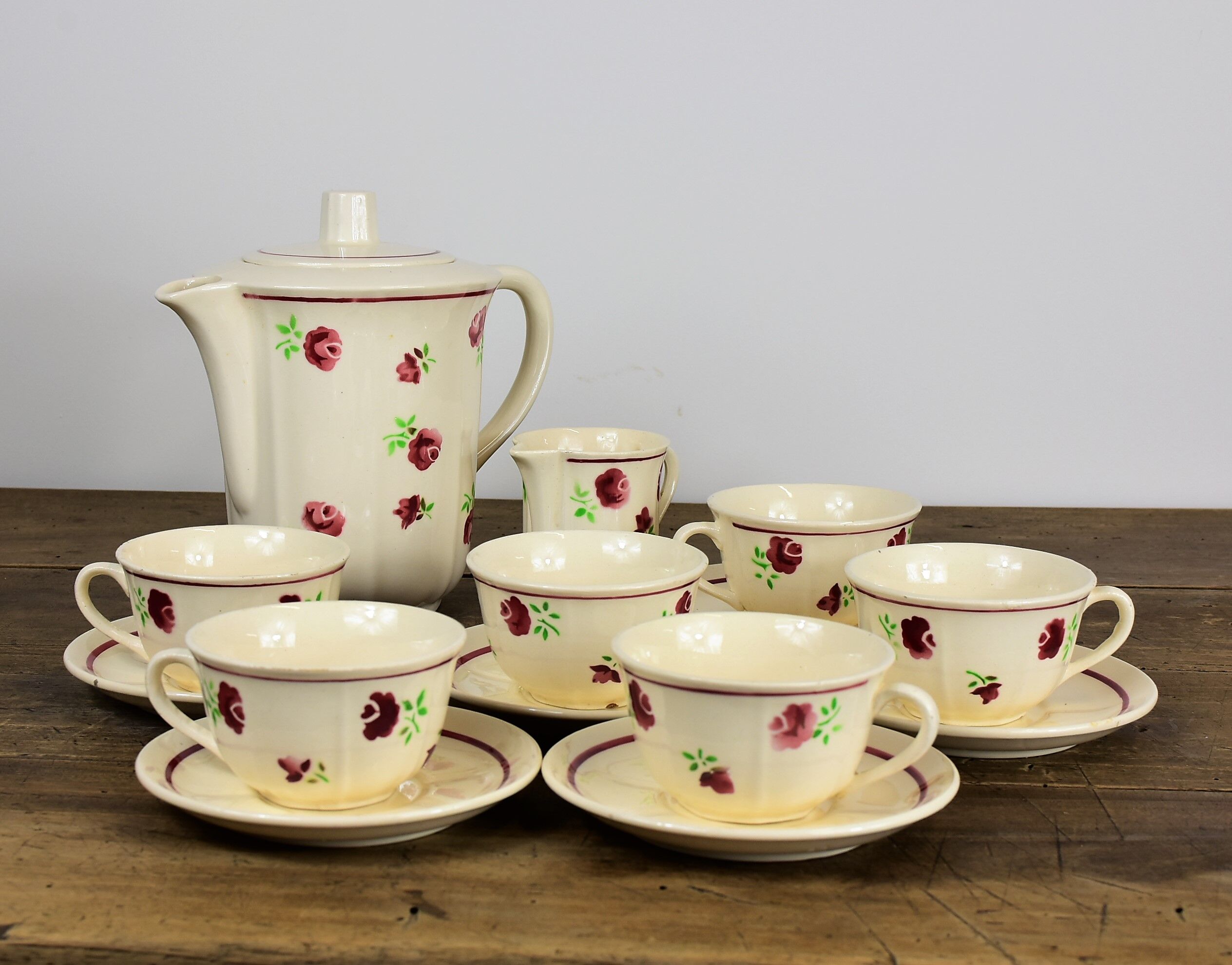 Set of 6 coffee cups his coffee teapot and milk teapot.