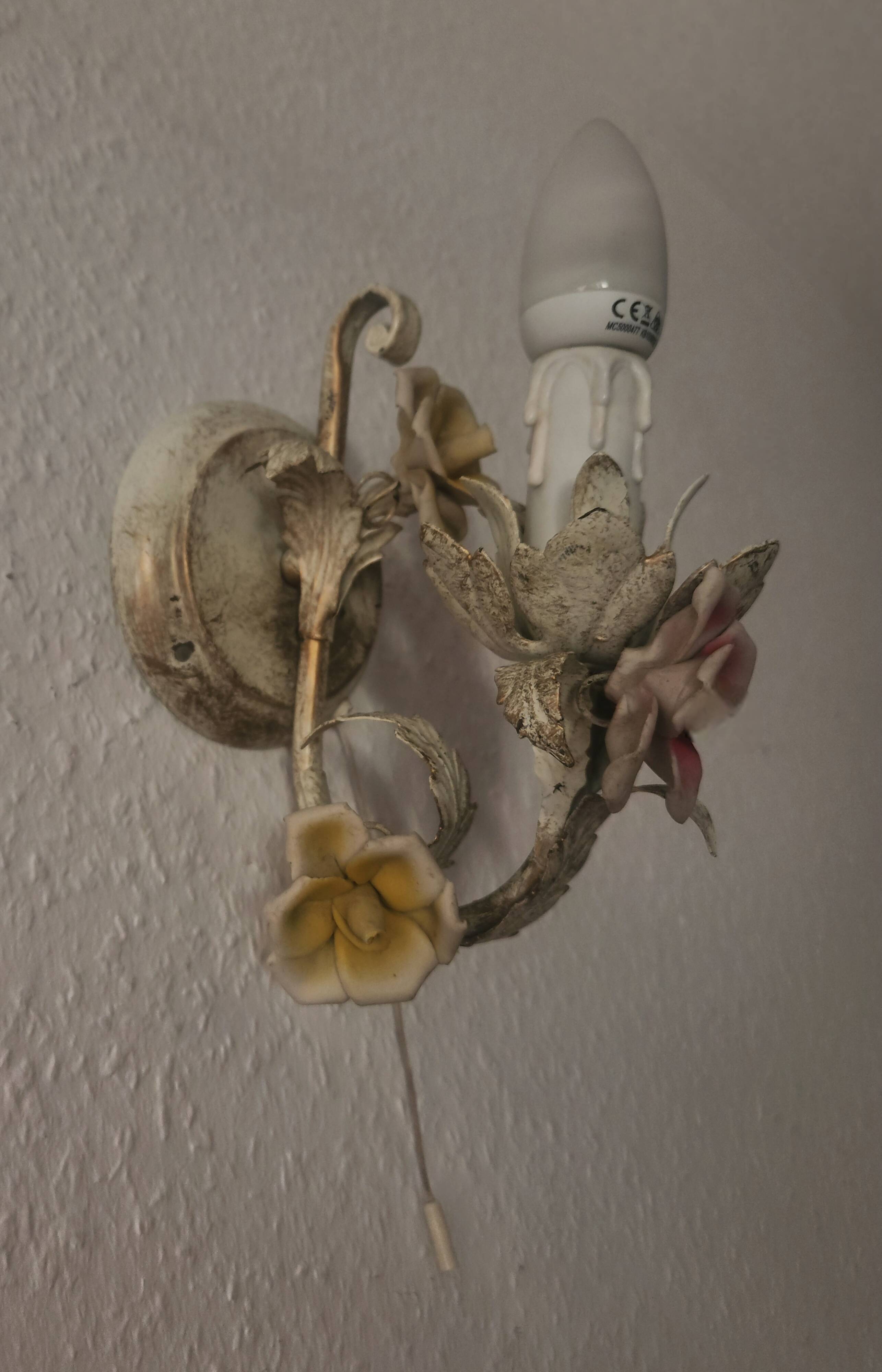 Set von 2 Shabby Chic Wandlampen Tole Schmiedeeisen Porzellan Rosen Blumen