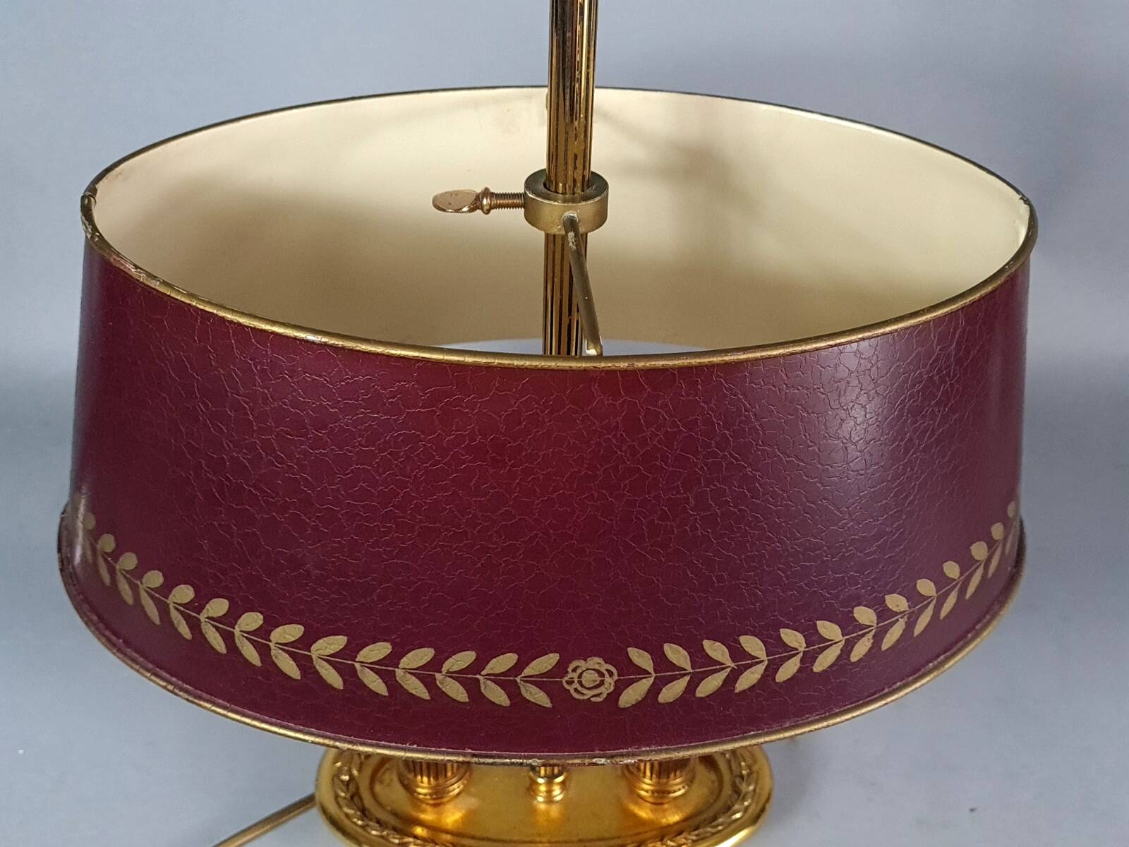 Lampe bouillote style Empire bronze doré abat-jour métal bordeaux C548