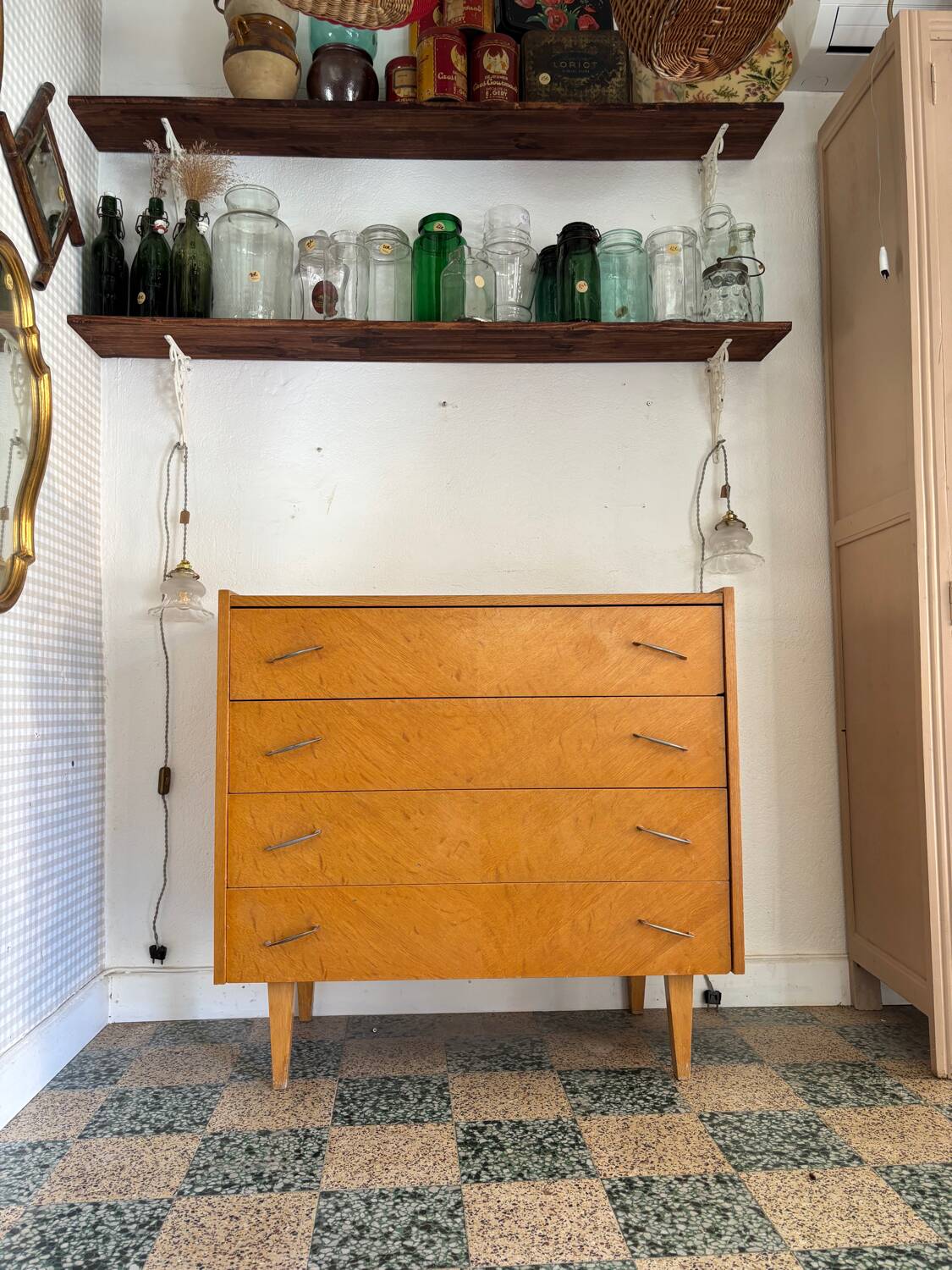 Commode vintage