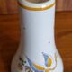 Vase soliflore en faience décor vieux Moustiers