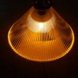 Conical glass suspension