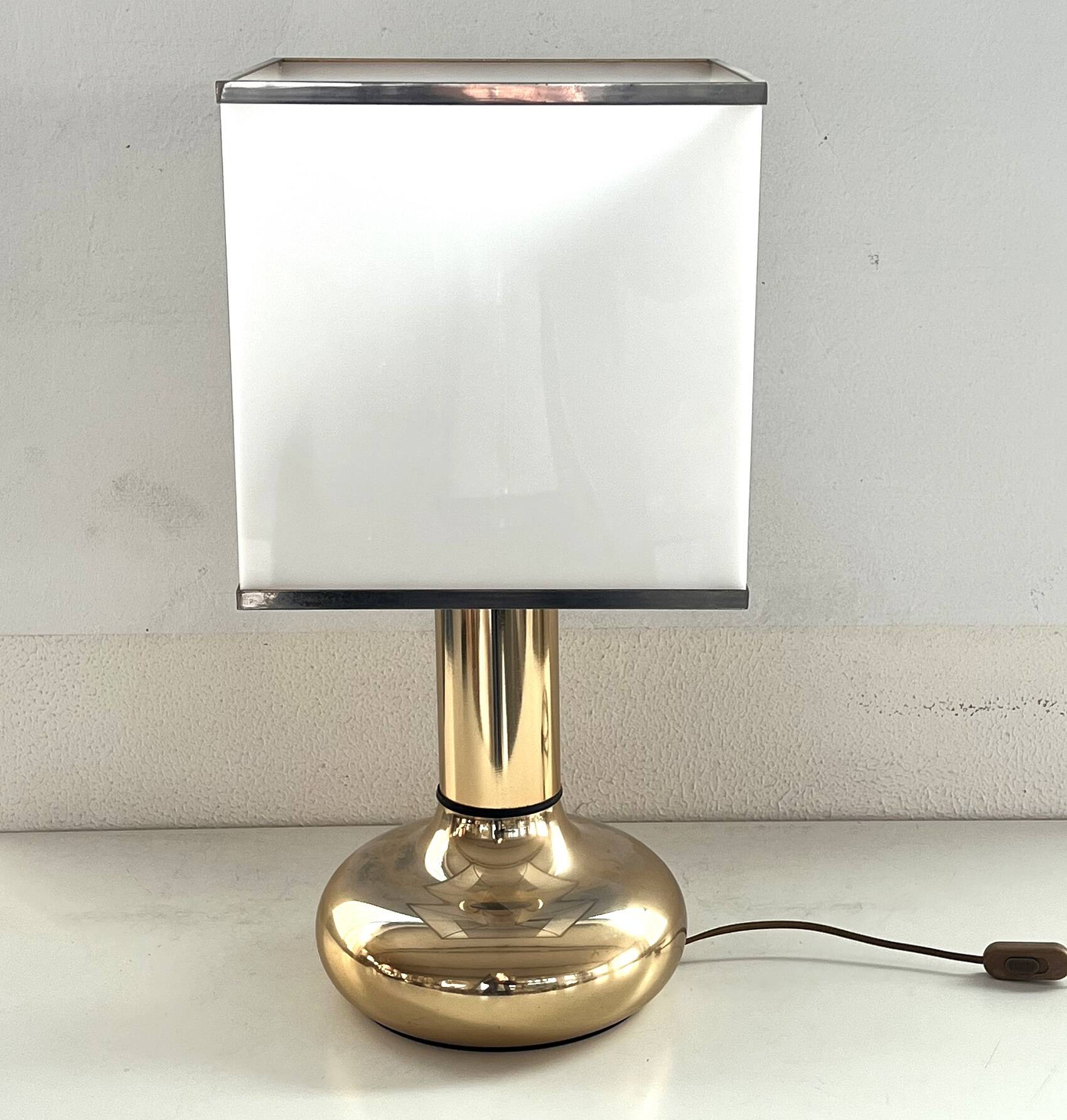Italian metal table lamp with perspex lampshade, 1970s
