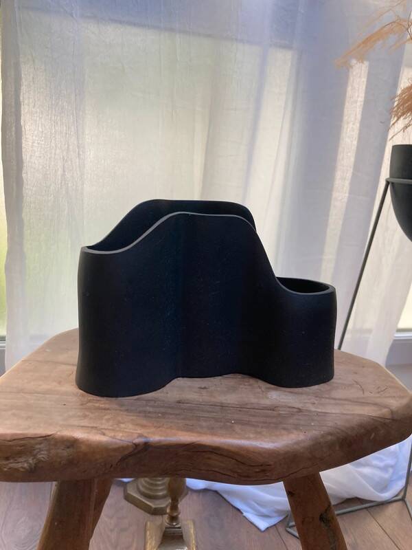 Ferm living • Yama black metal pencil holder