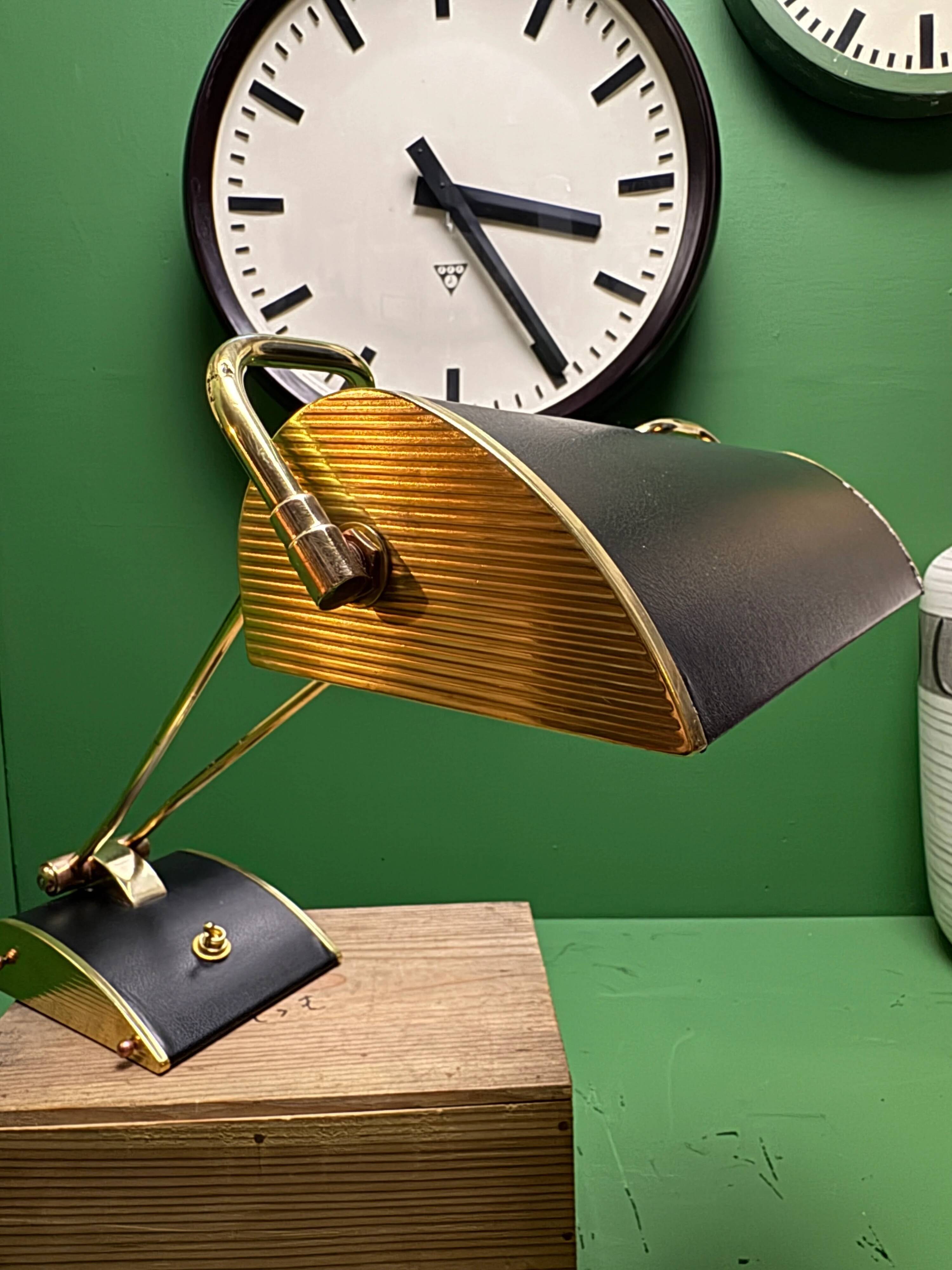 Original 1940s desk lamp by Eileen Gray for Jumo