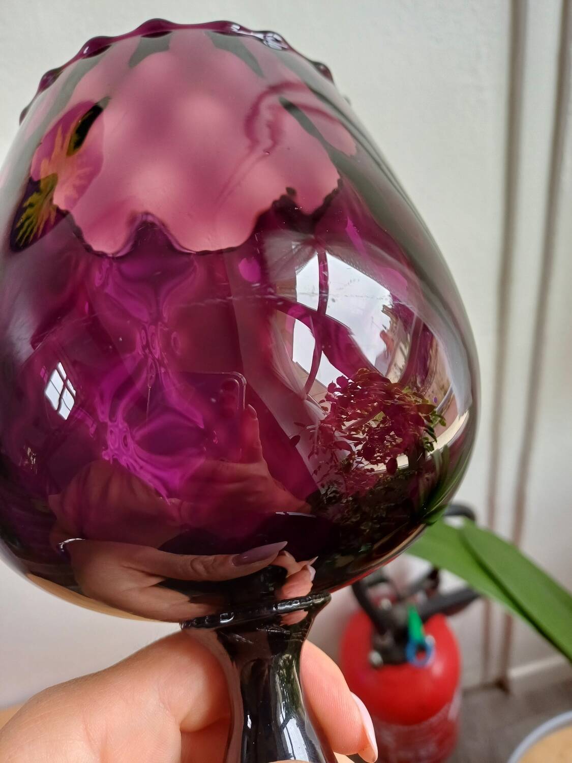 Vase en verre Empoli améthyste – Verre d'art italien soufflé à la main, milieu du siècle