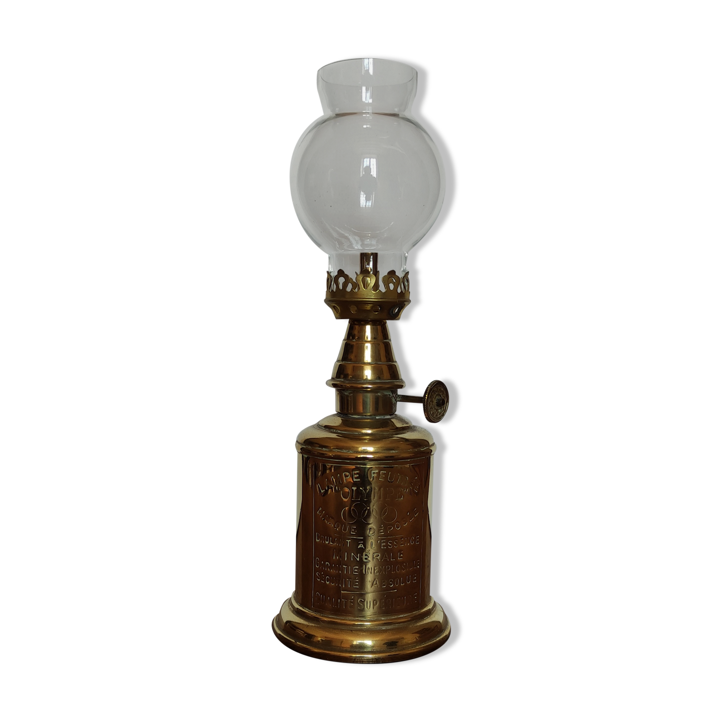 Lampe pigeon à essence minérale en laiton de marque " OLYMPE "