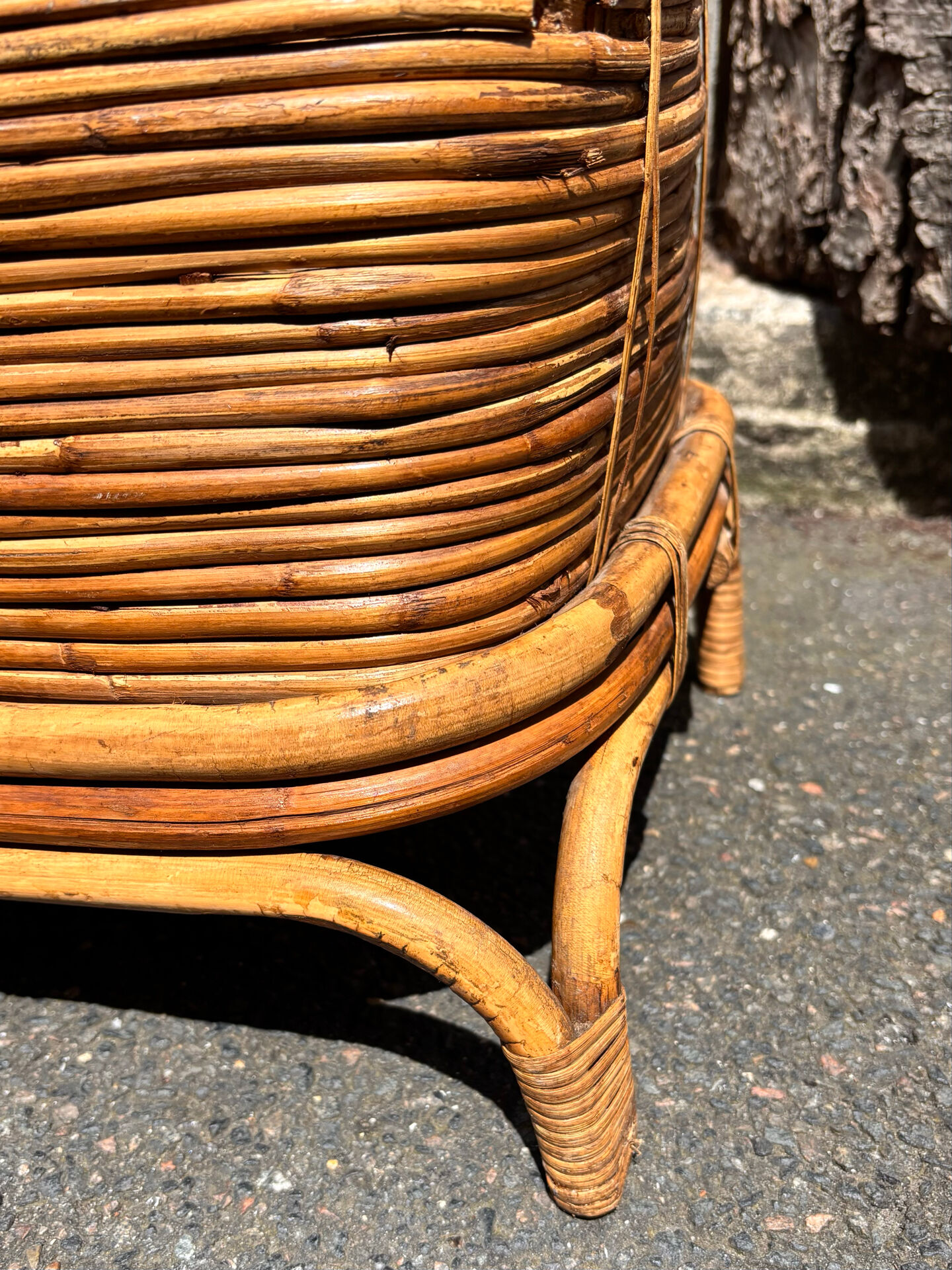 Rattan and bamboo planter, 60s, Gabriella Crespi style. Rare.