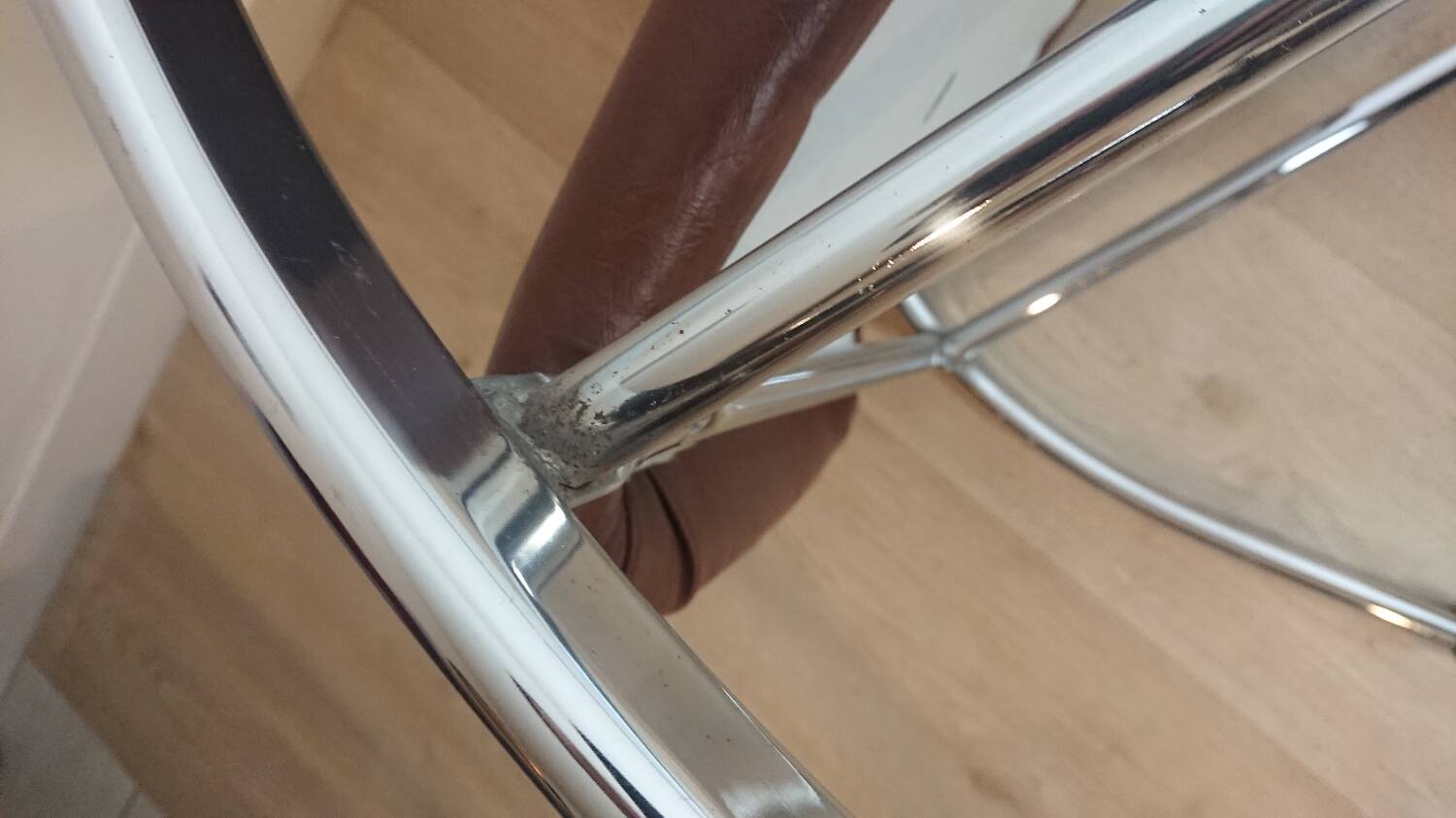 Slichaise Souvignet chrome armchair