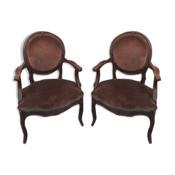 Paire de fauteuils transition des époques Louis XV  Louis XVI