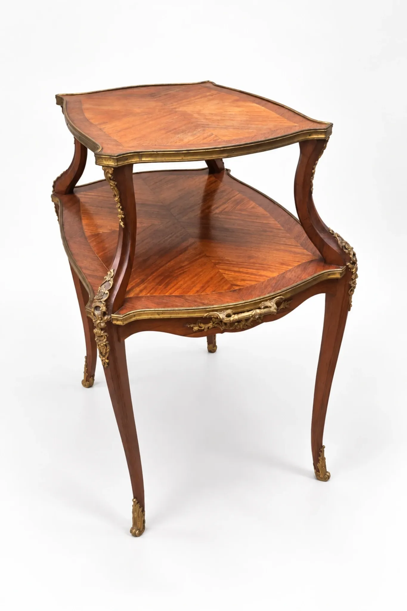 Tea table – Late 19th century – Louis XV style – Marquetry