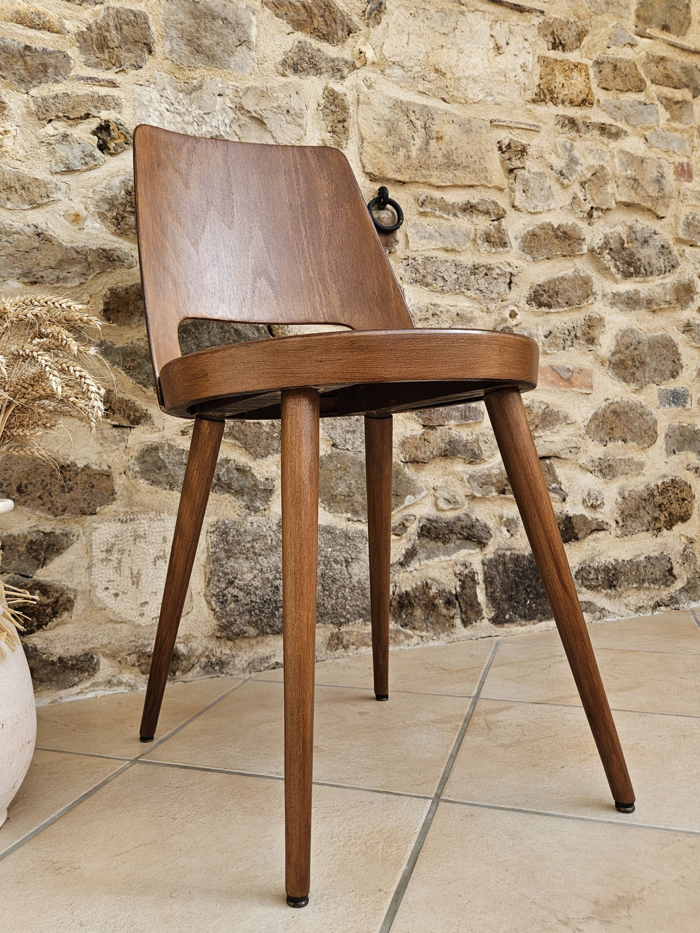 10 Baumann Mondor chairs