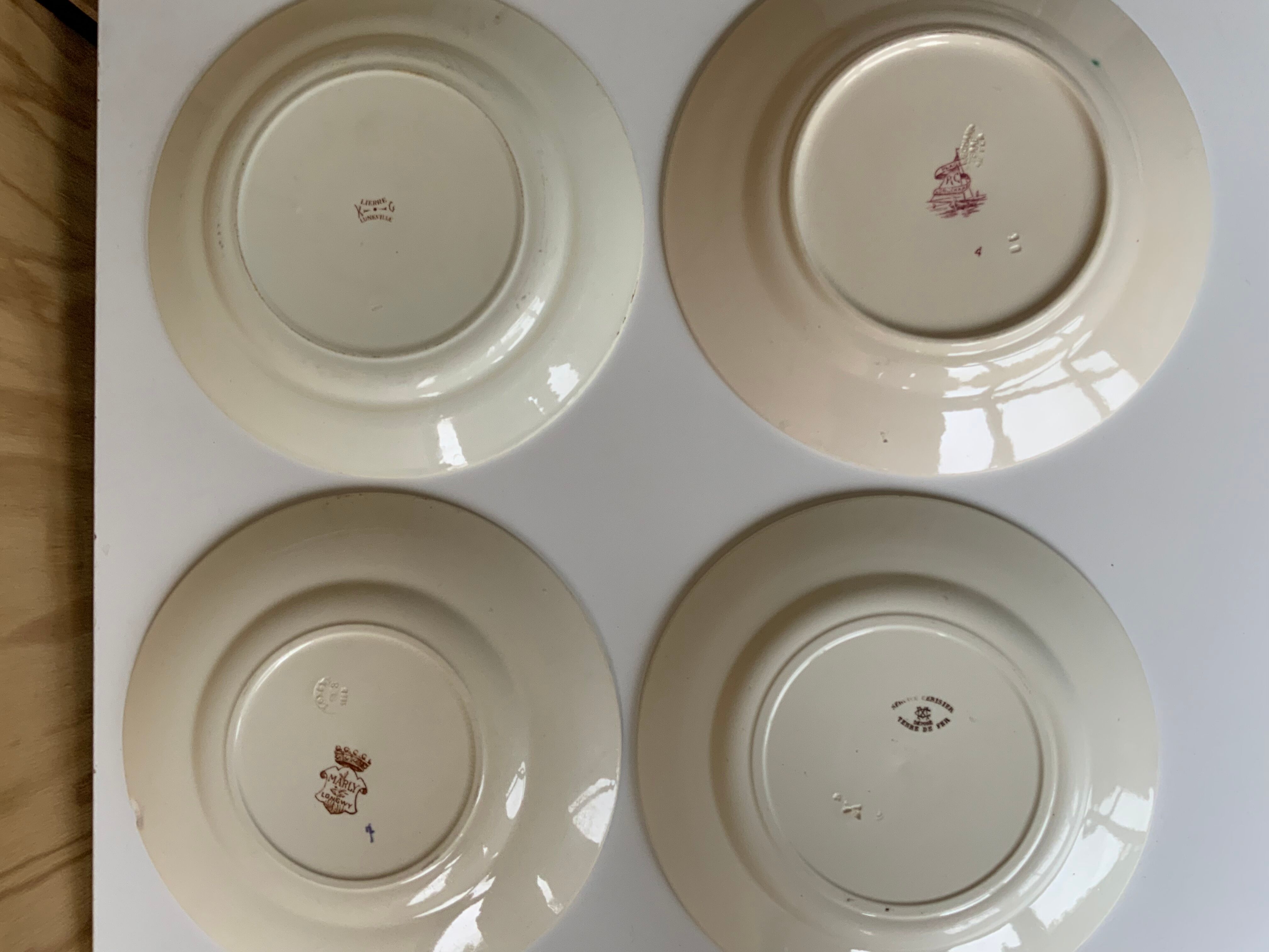 8 Terre de Fer plates