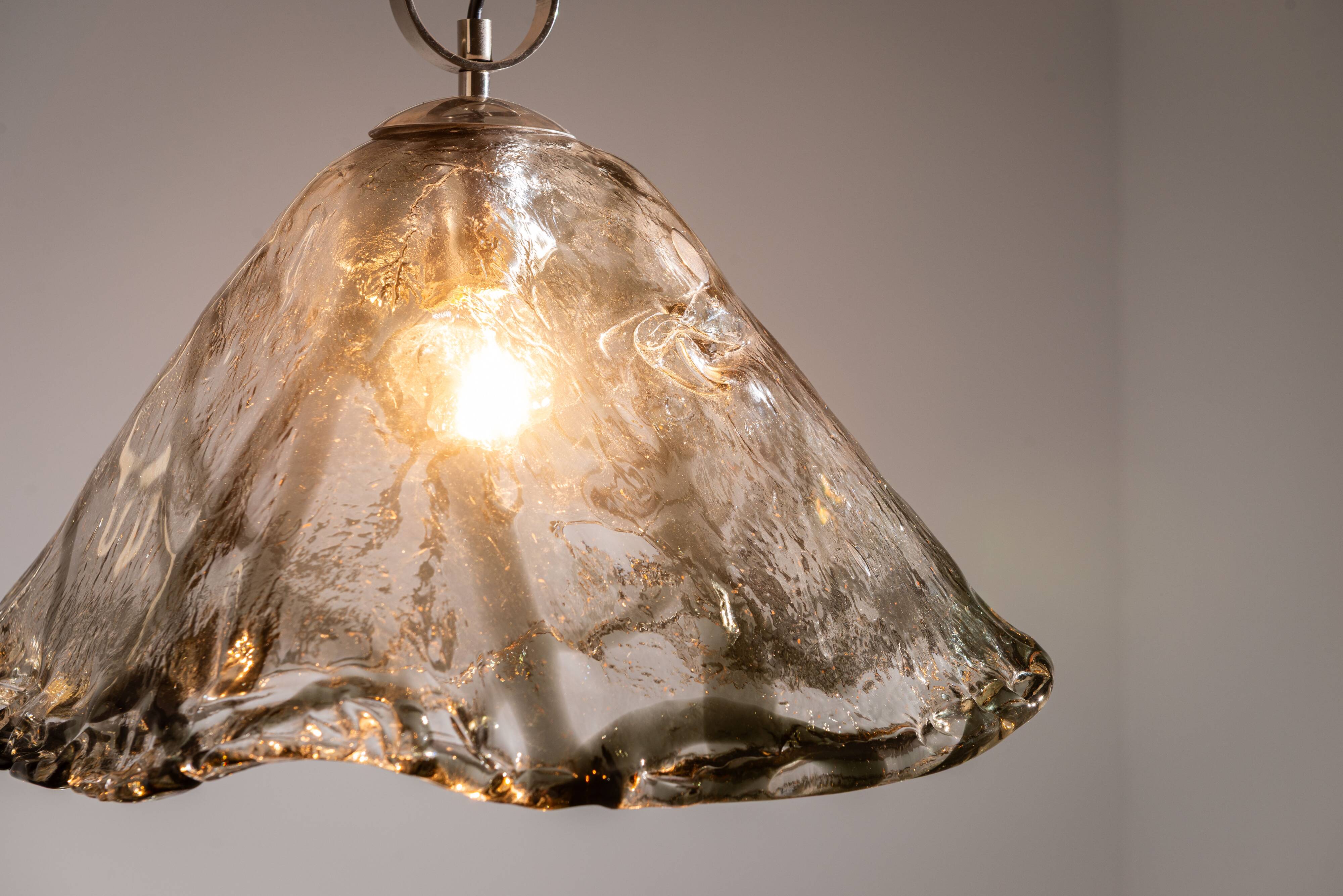 Murano glass pendant with chromed details