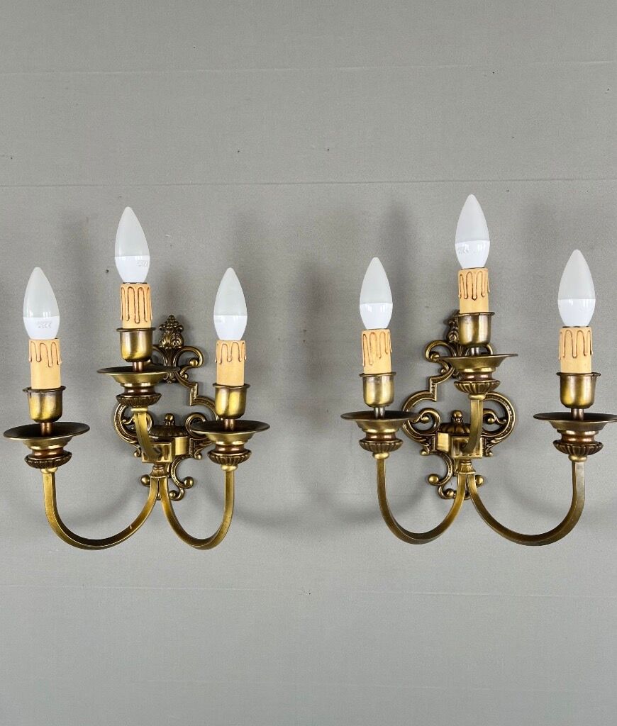Pair of wall sconces in brass, 20th Century