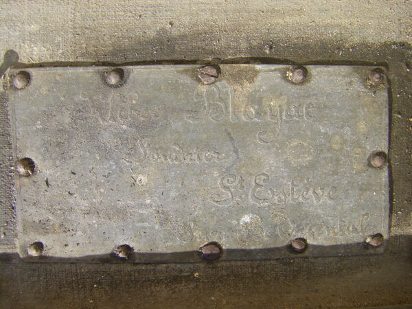 Malle militaire ancienne